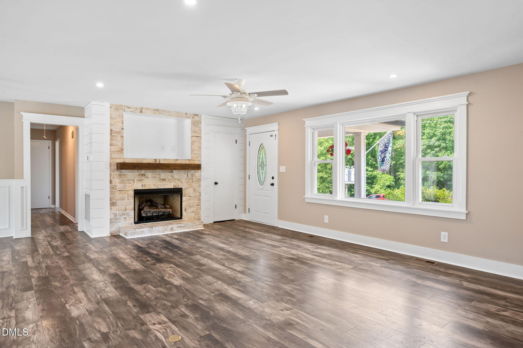 1051 Honeycutt Road Property Photo 8
