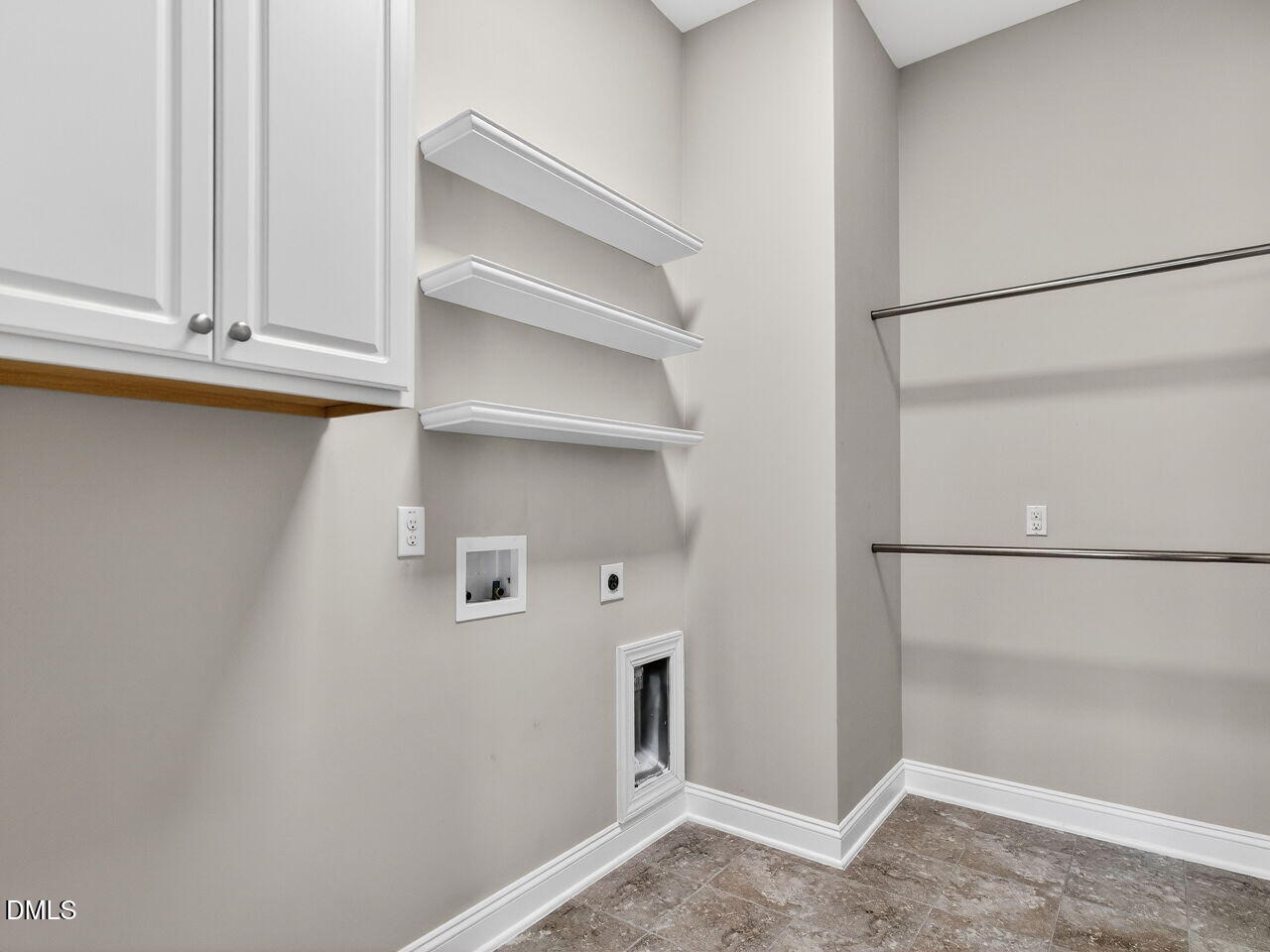 945 Mere Oak Drive Property Photo 29