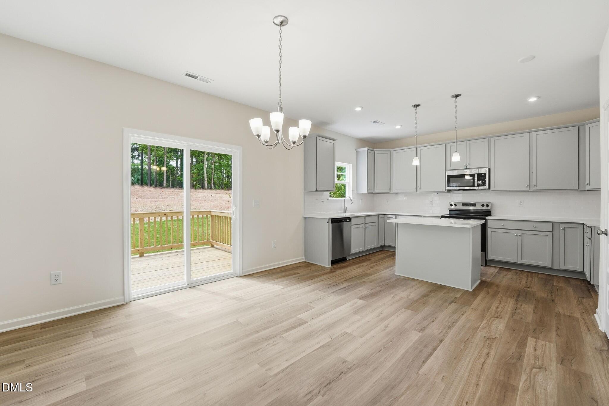 150 Cribbs Lane Property Photo 4