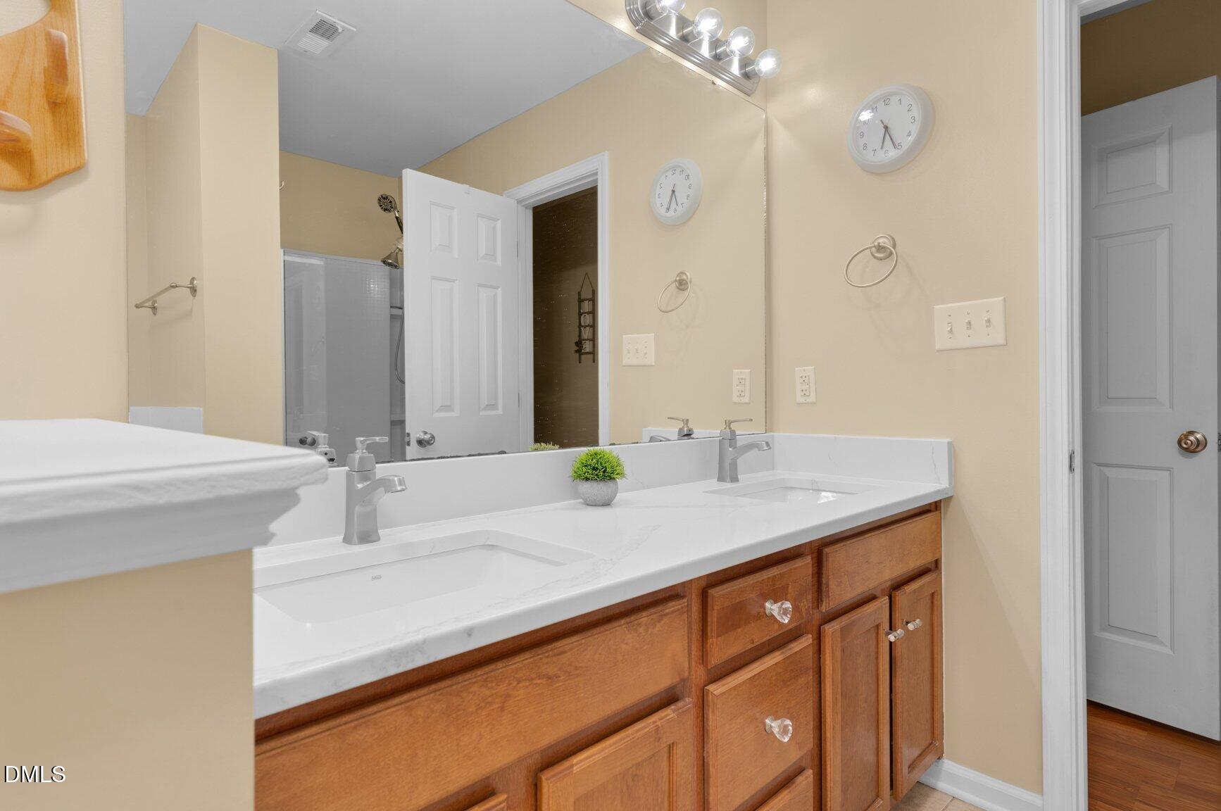 393 Santa Gertrudis Drive Property Photo 24