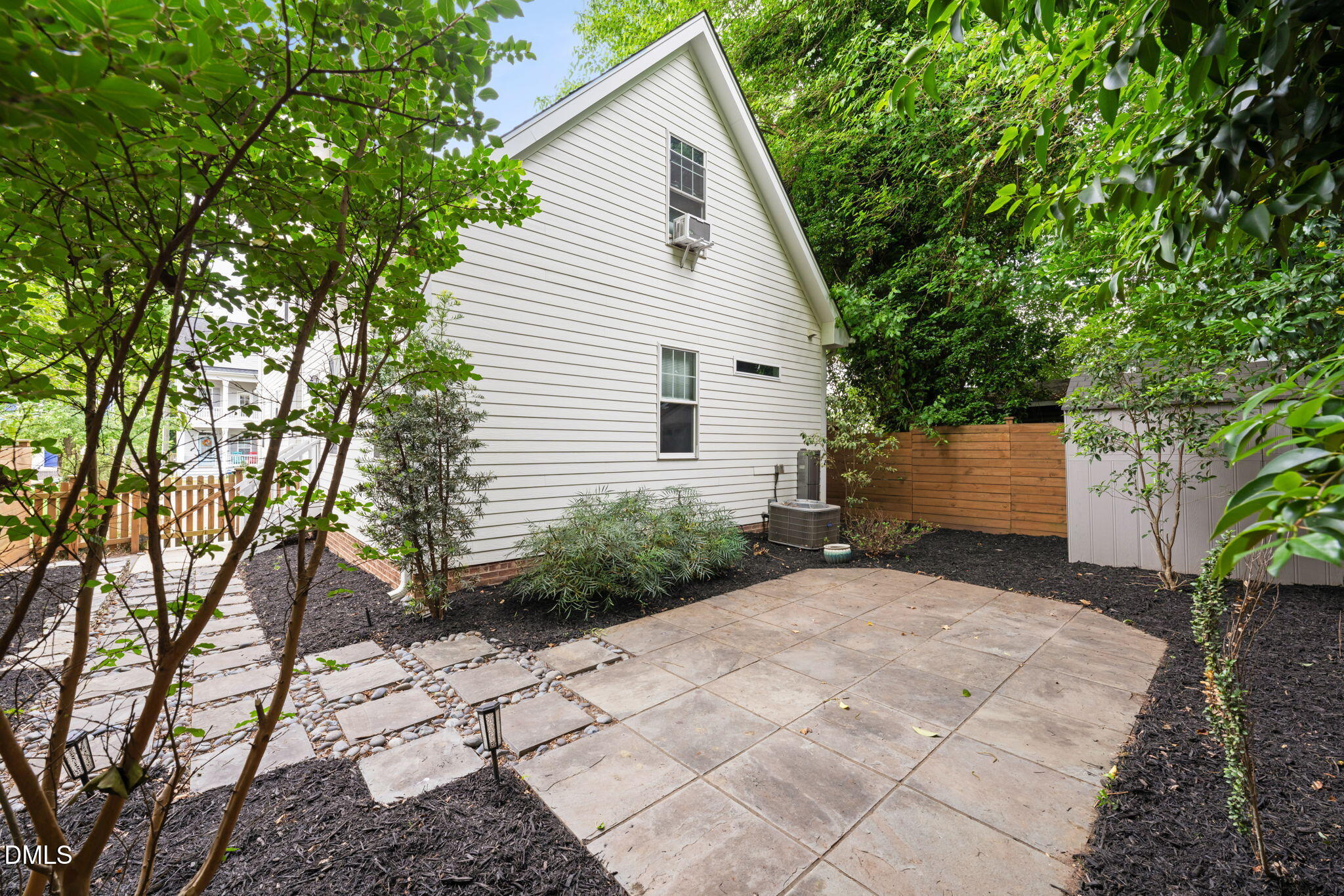 1505 E Jones Street Property Photo 48