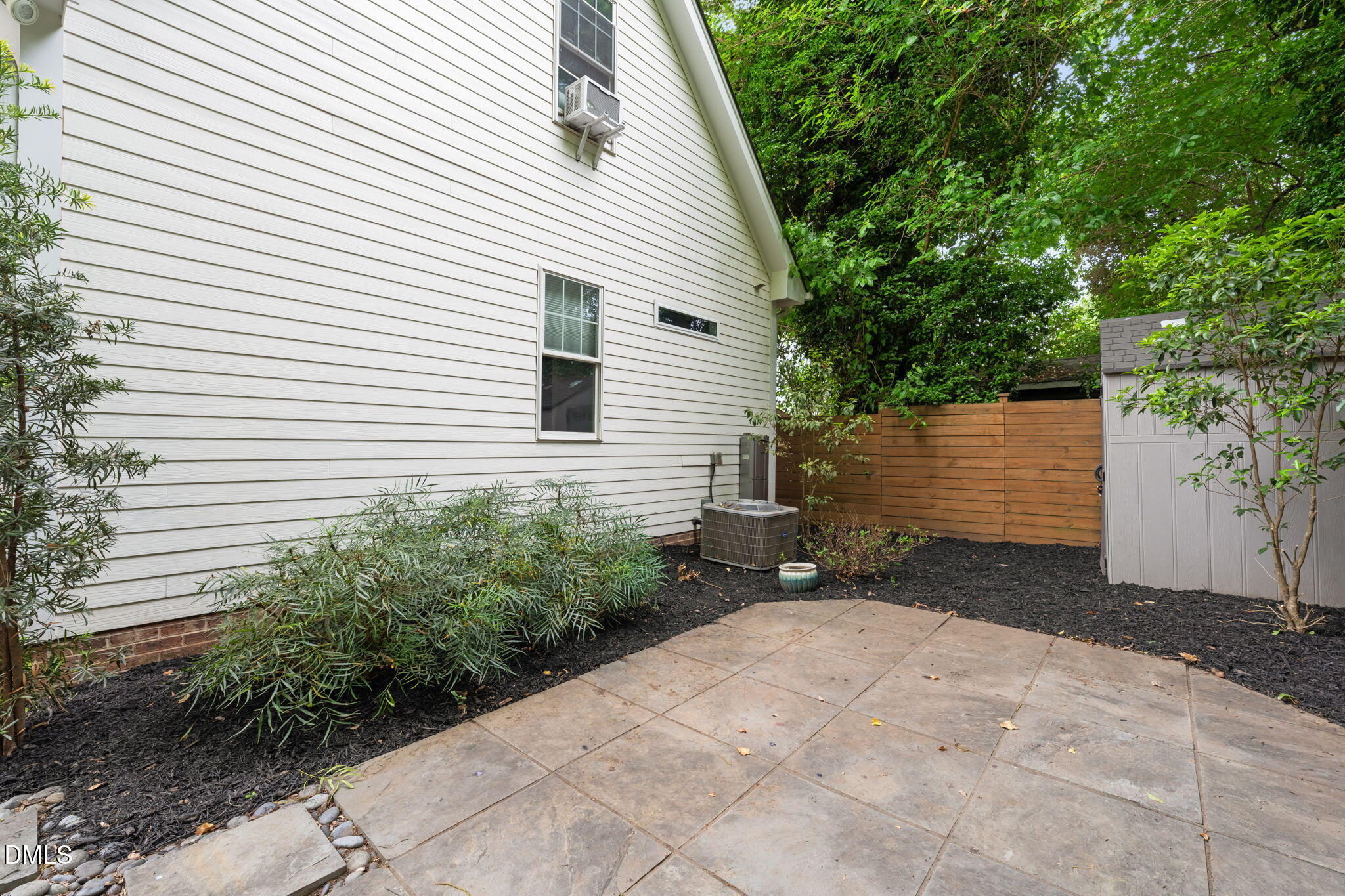 1505 E Jones Street Property Photo 49