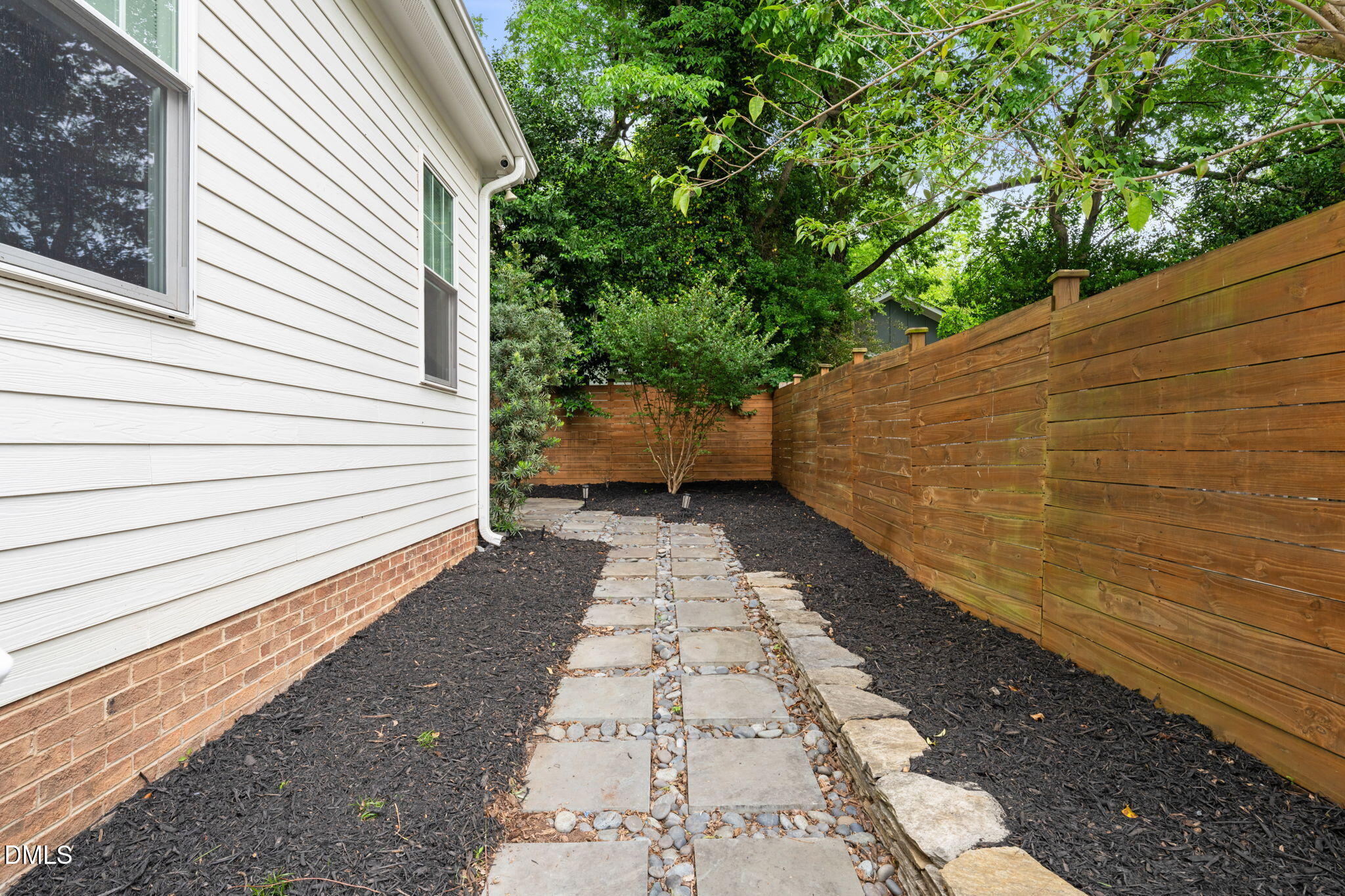 1505 E Jones Street Property Photo 52