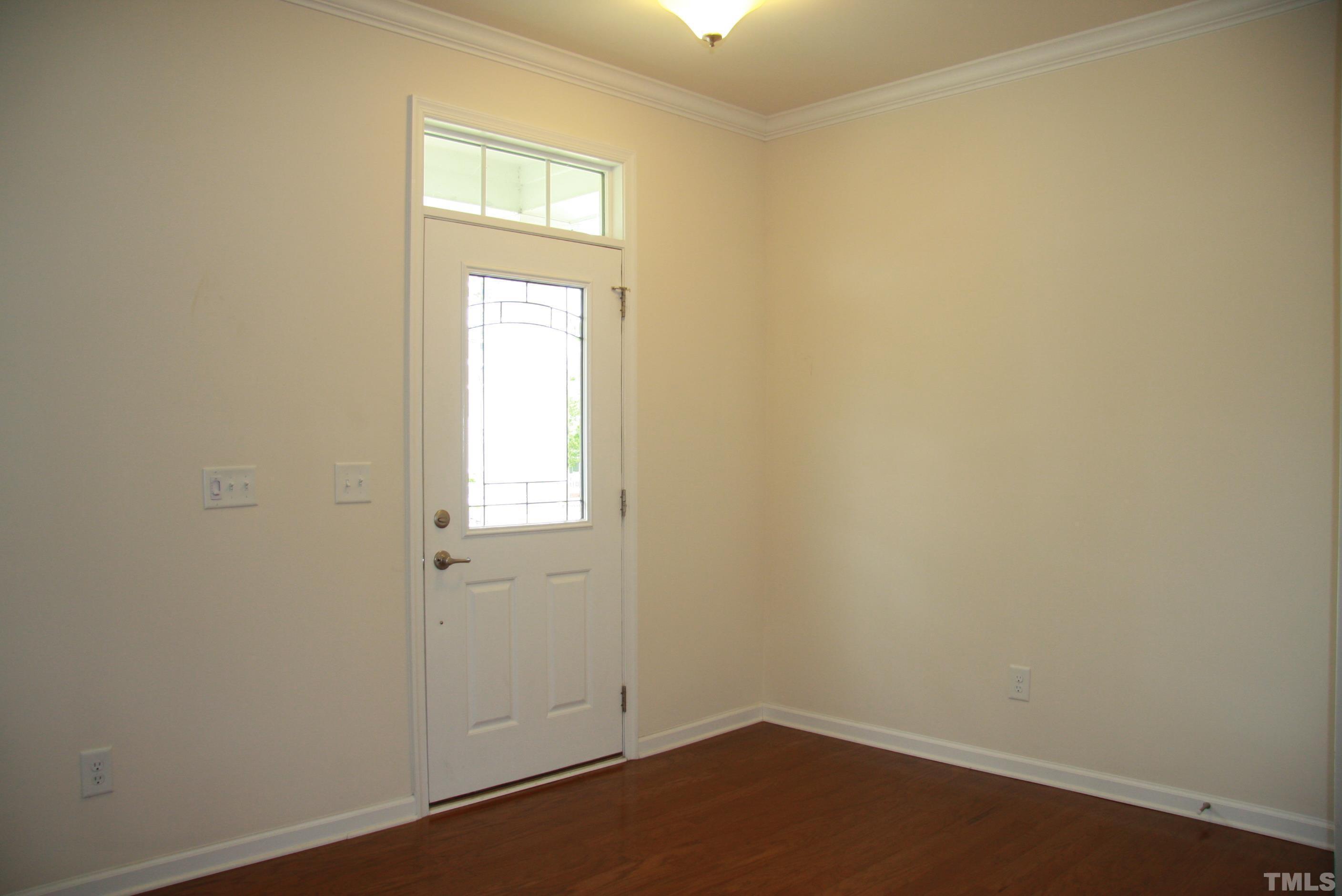 1013 Semora Lane Property Photo 2