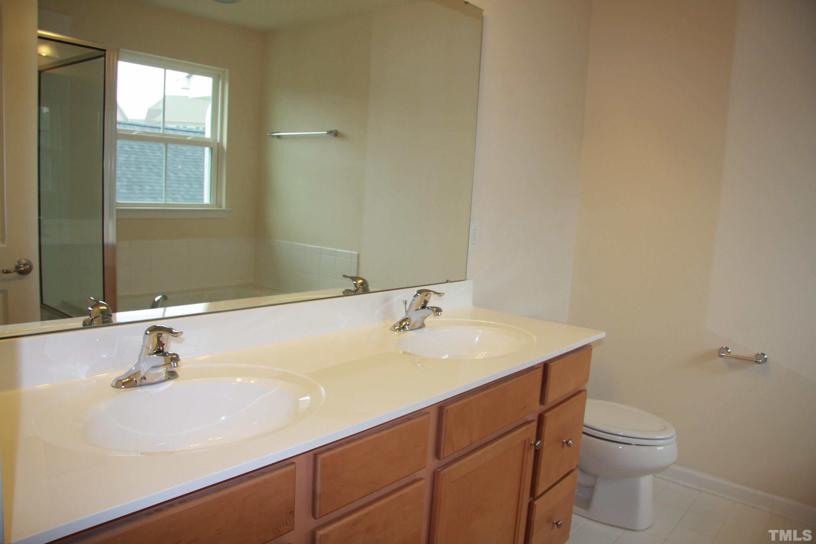 1013 Semora Lane Property Photo 17