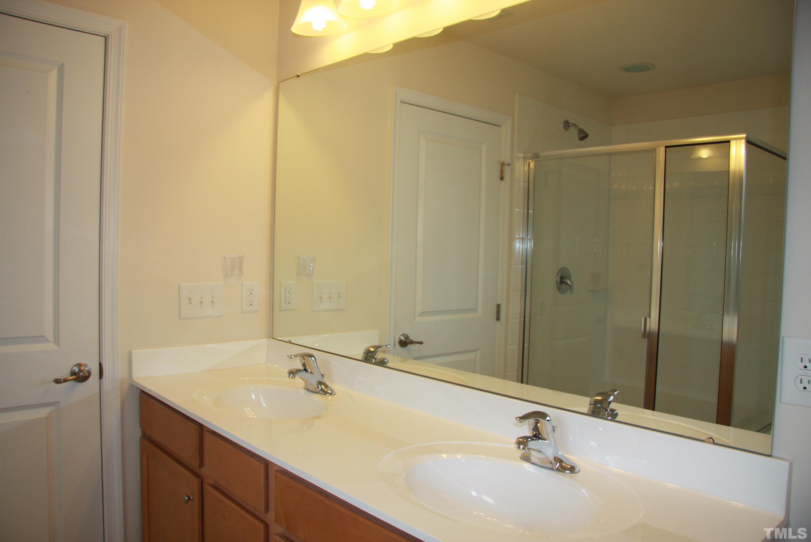 1013 Semora Lane Property Photo 18