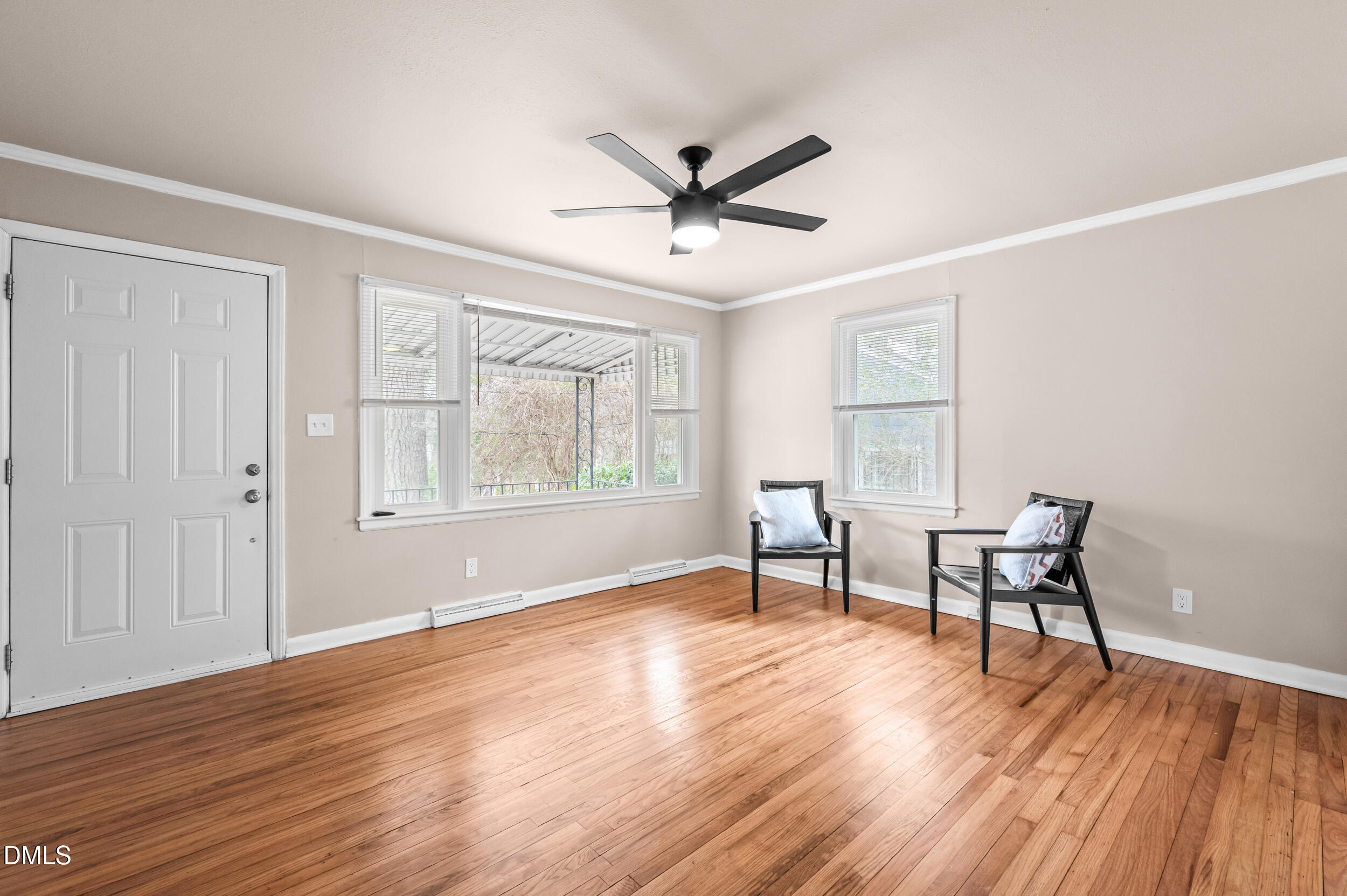 401 Moline Street Property Photo 3