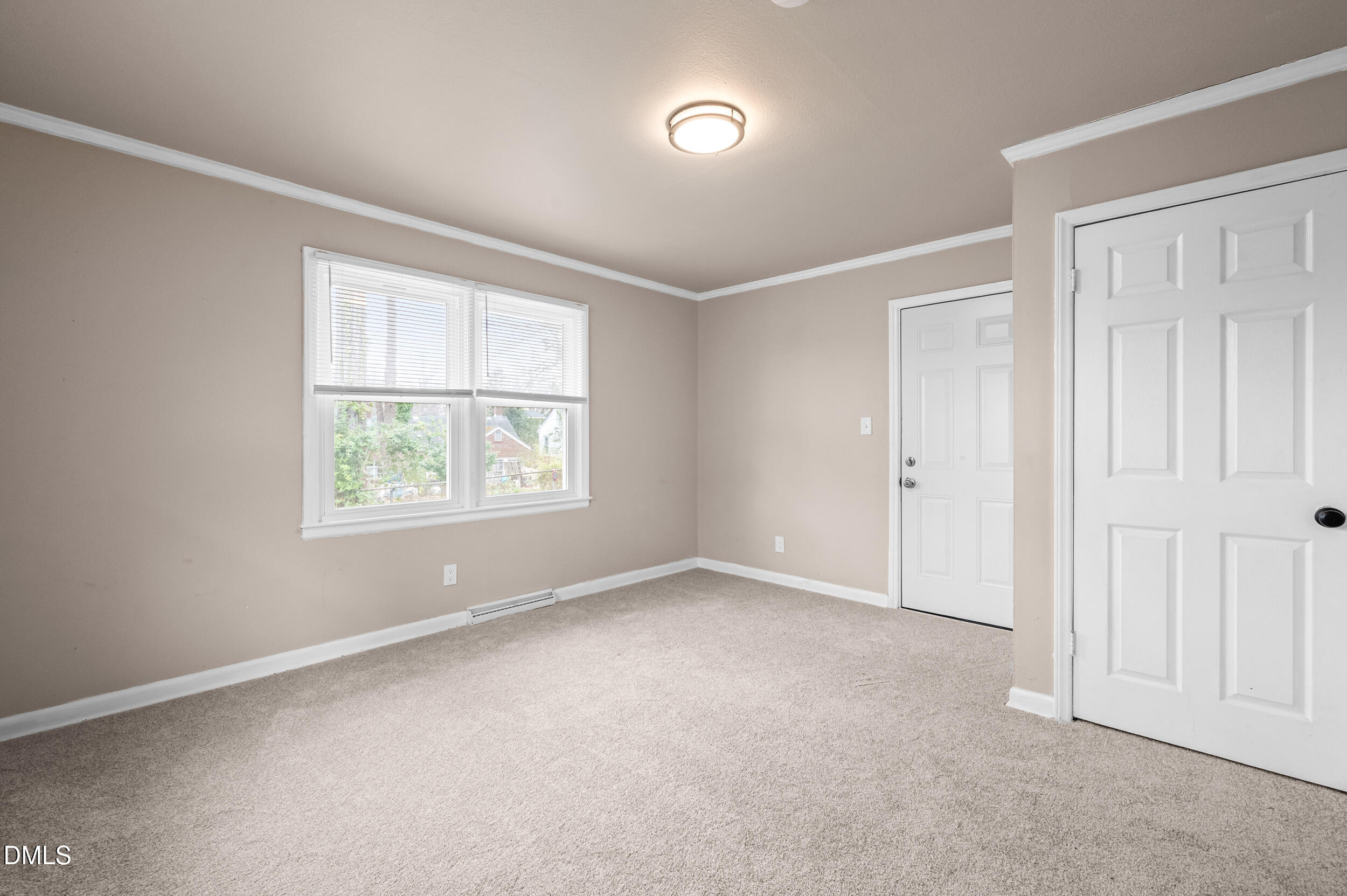 401 Moline Street Property Photo 8