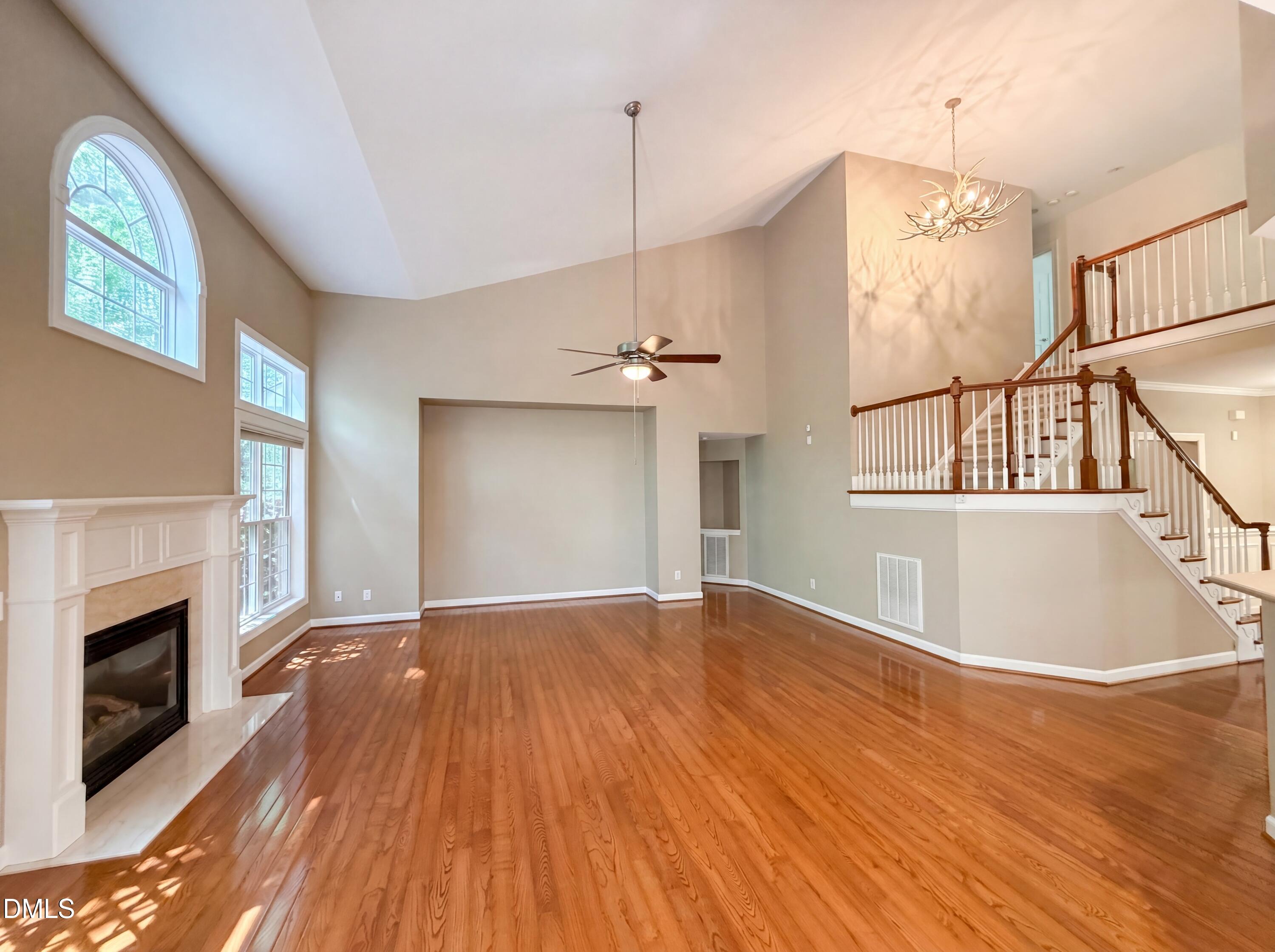 1201 Antler Point Drive Property Photo 3