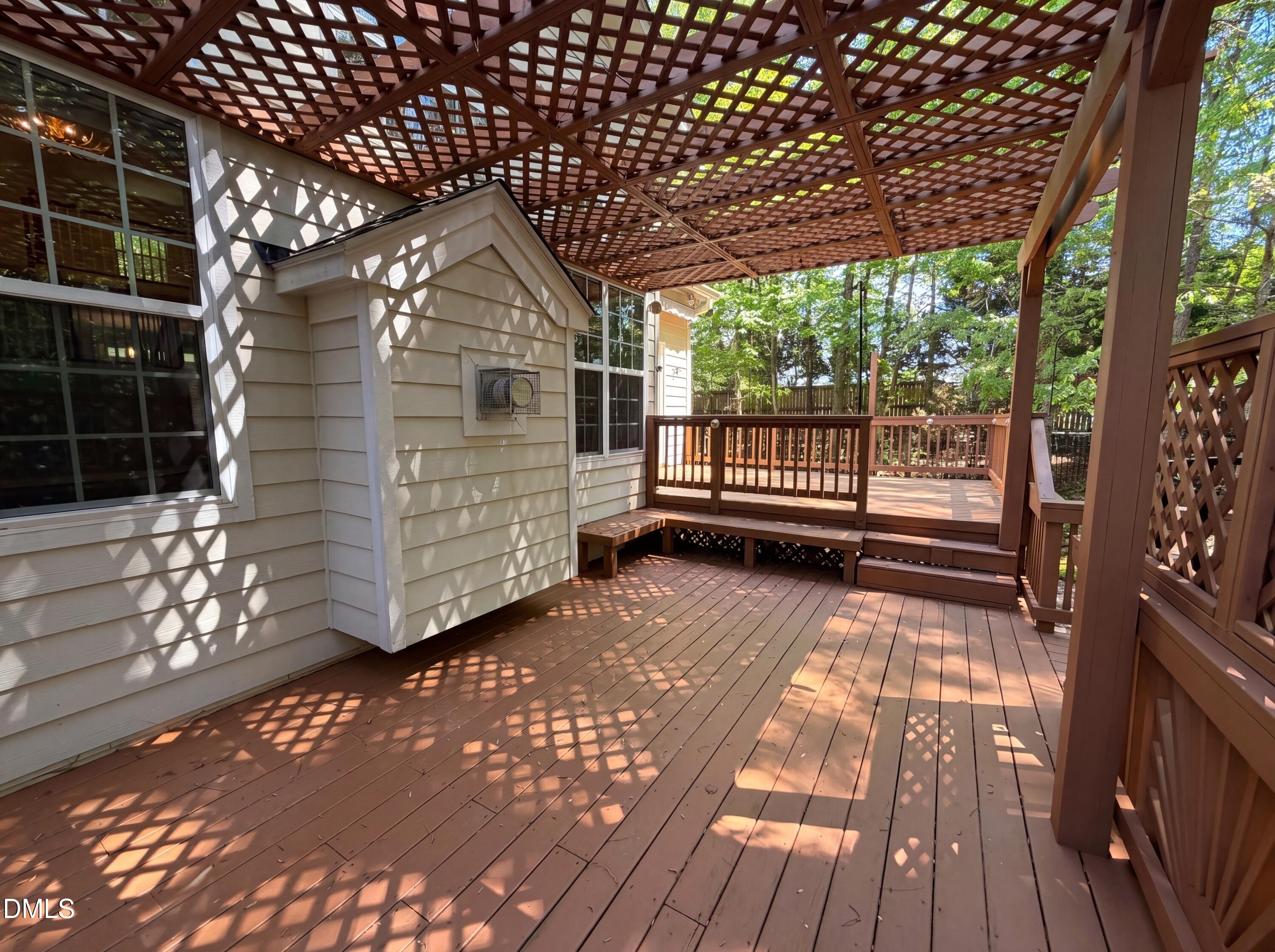 1201 Antler Point Drive Property Photo 16