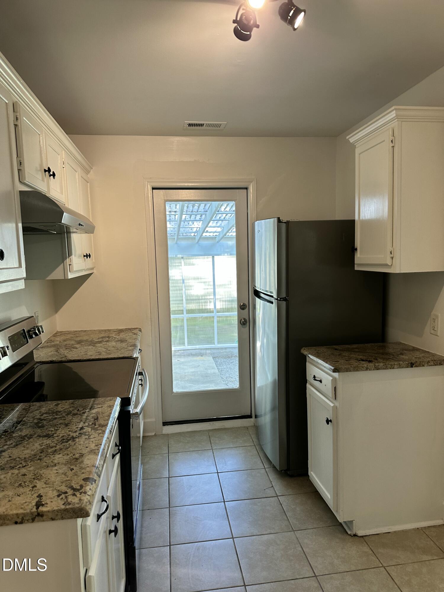 2127 Milburnie Road Property Photo 7