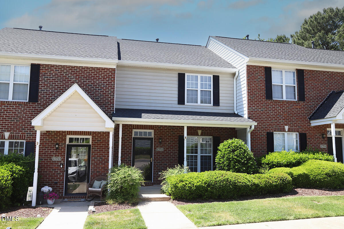 9025 Grassington Way Property Photo 1