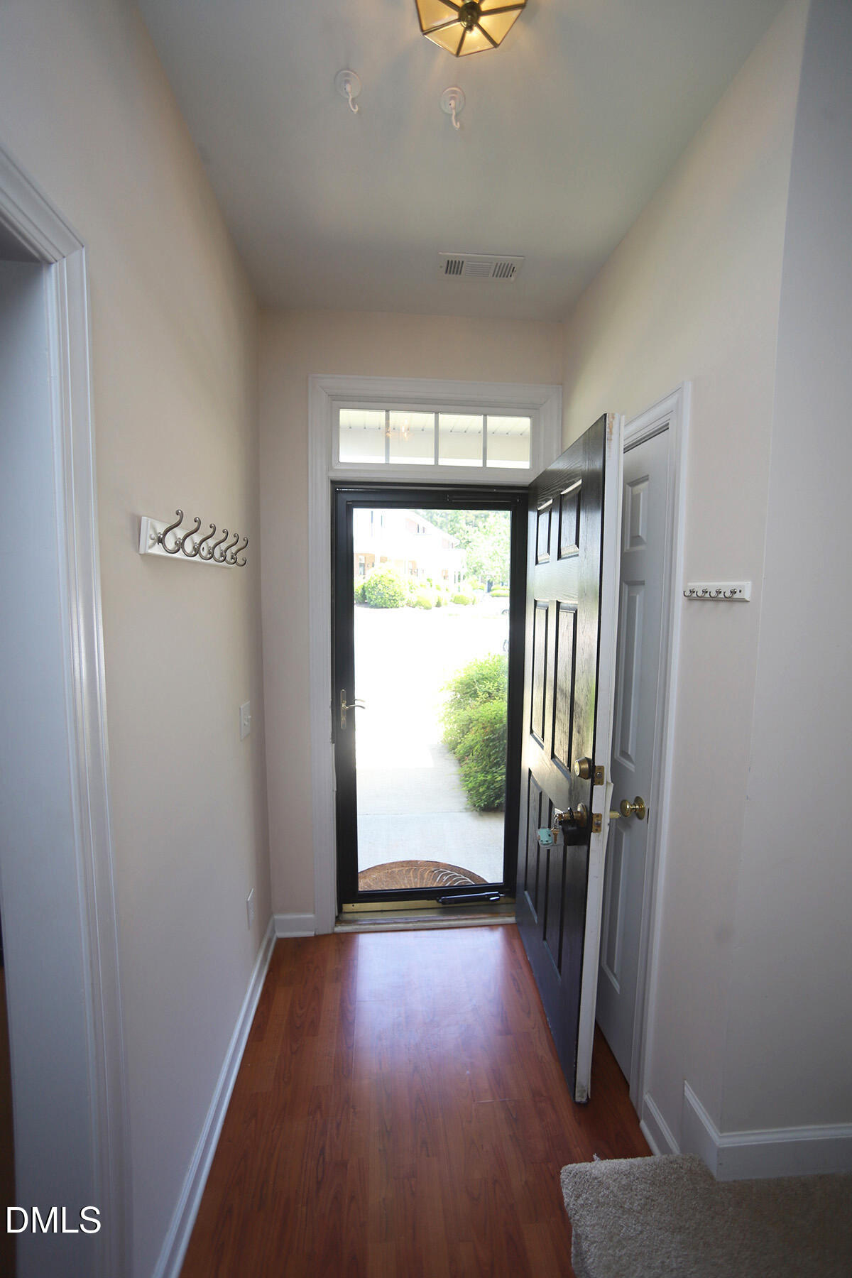 9025 Grassington Way Property Photo 3