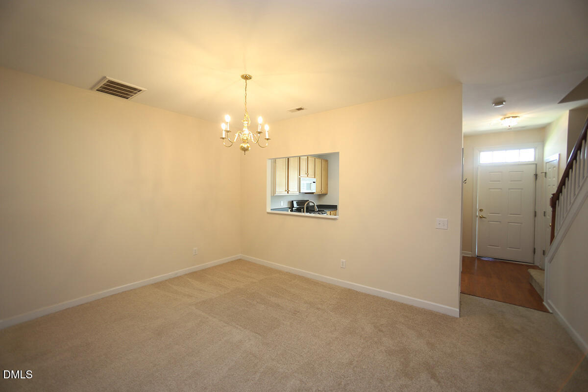 9025 Grassington Way Property Photo 5