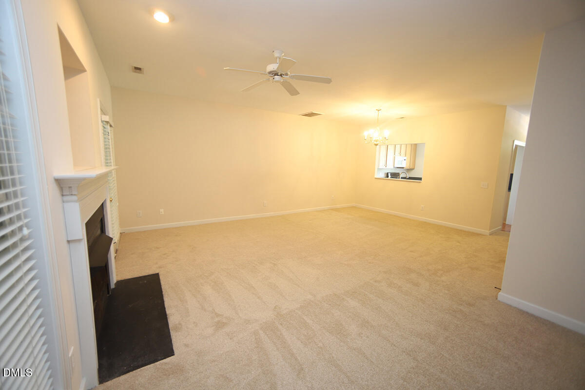 9025 Grassington Way Property Photo 7