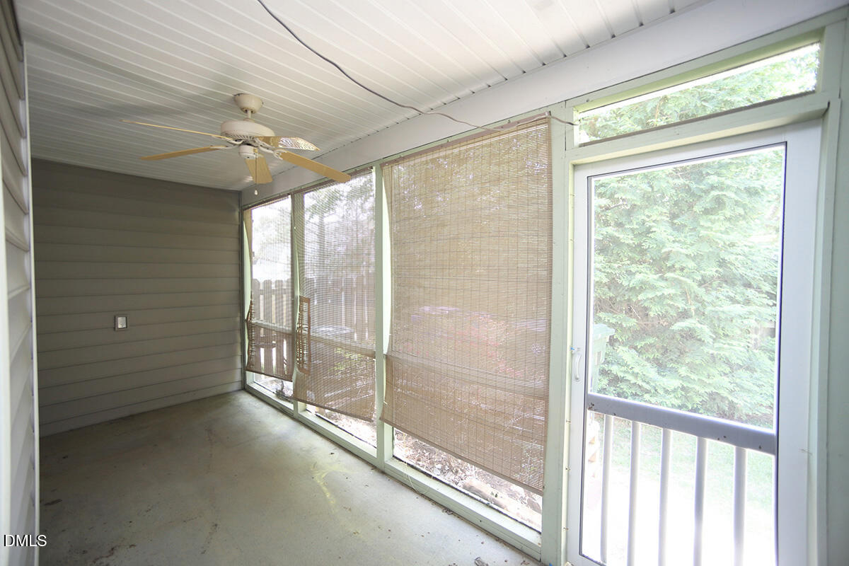 9025 Grassington Way Property Photo 11