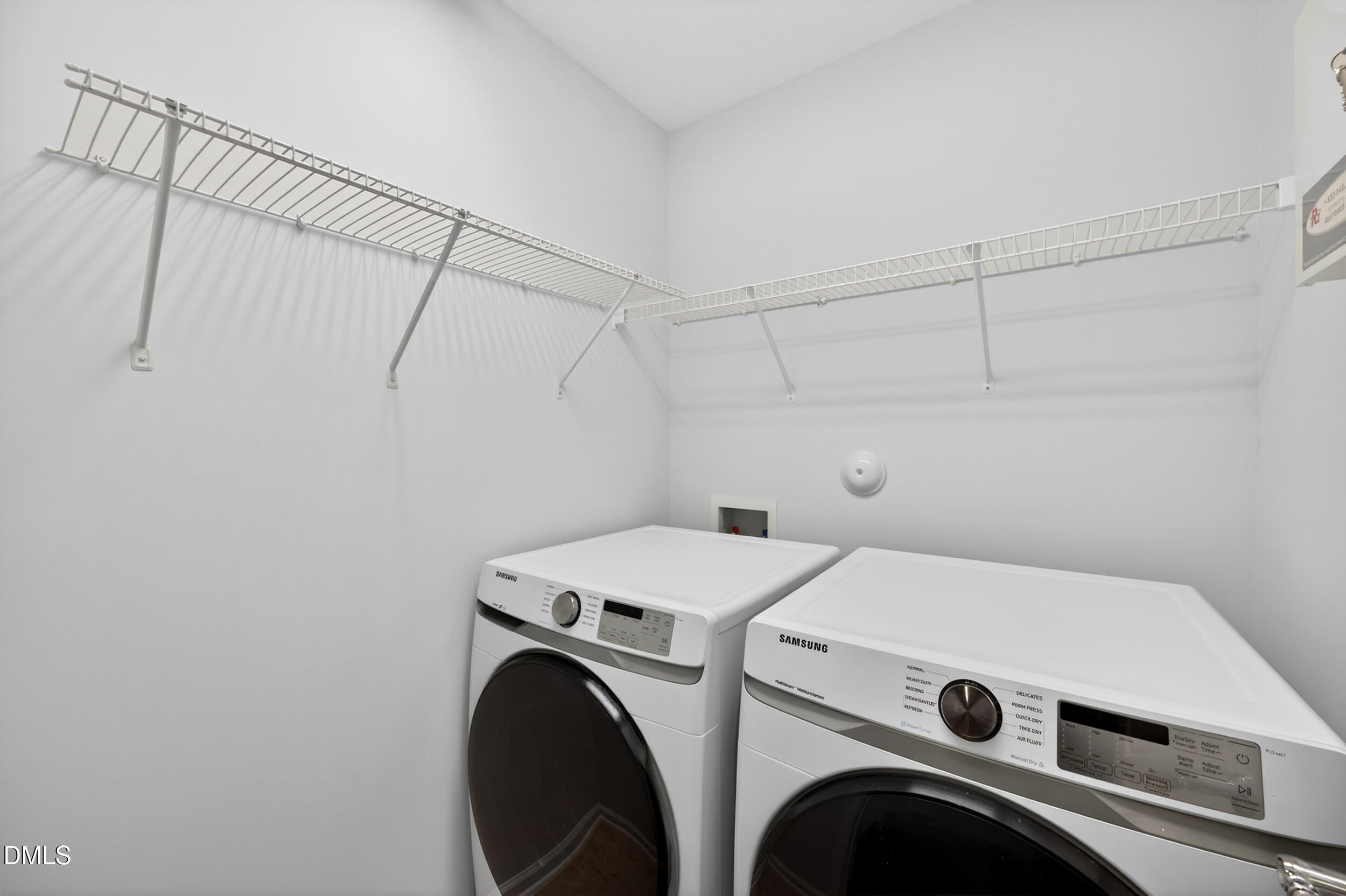203 Oswego Court Property Photo 20