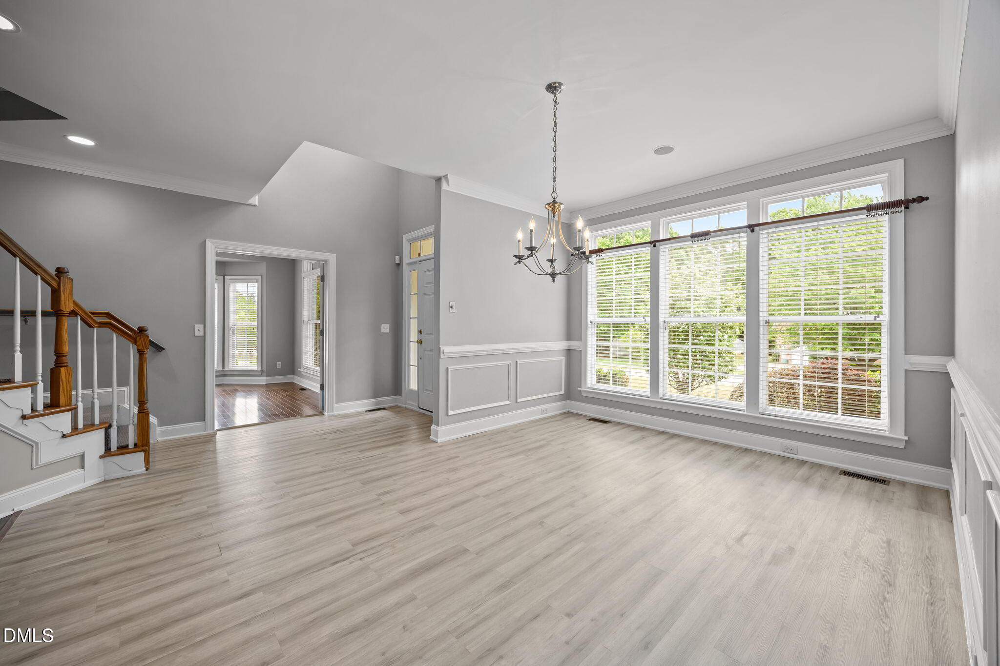 2601 Dun Loring Drive Property Photo 6