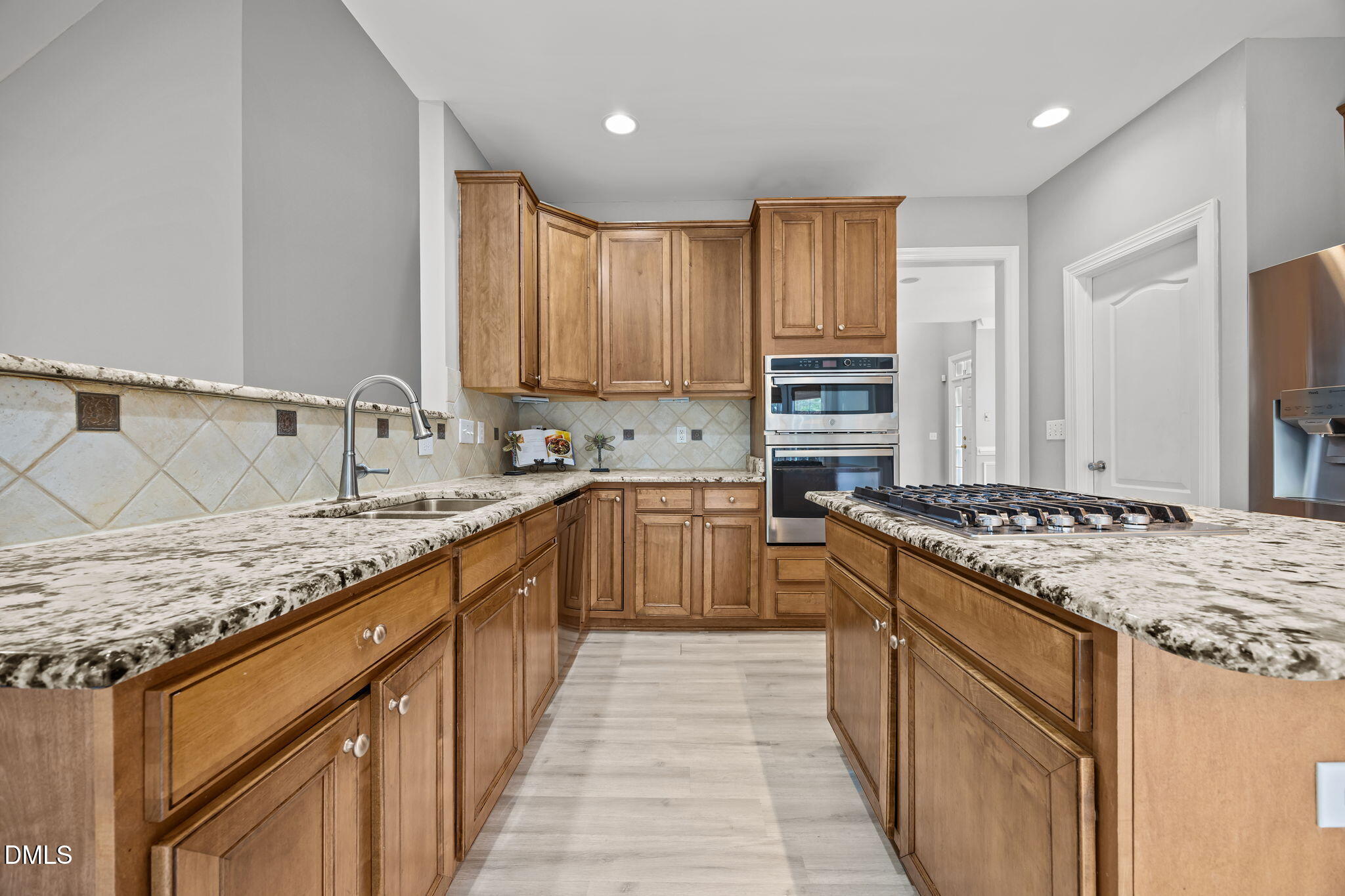 2601 Dun Loring Drive Property Photo 14