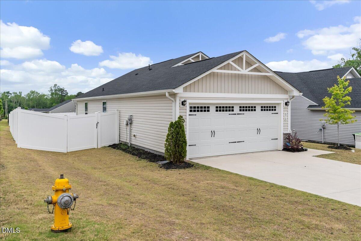 656 Holly Bluff Street Property Photo 20