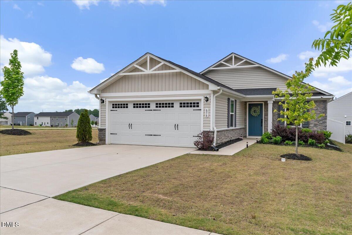 656 Holly Bluff Street Property Photo 25