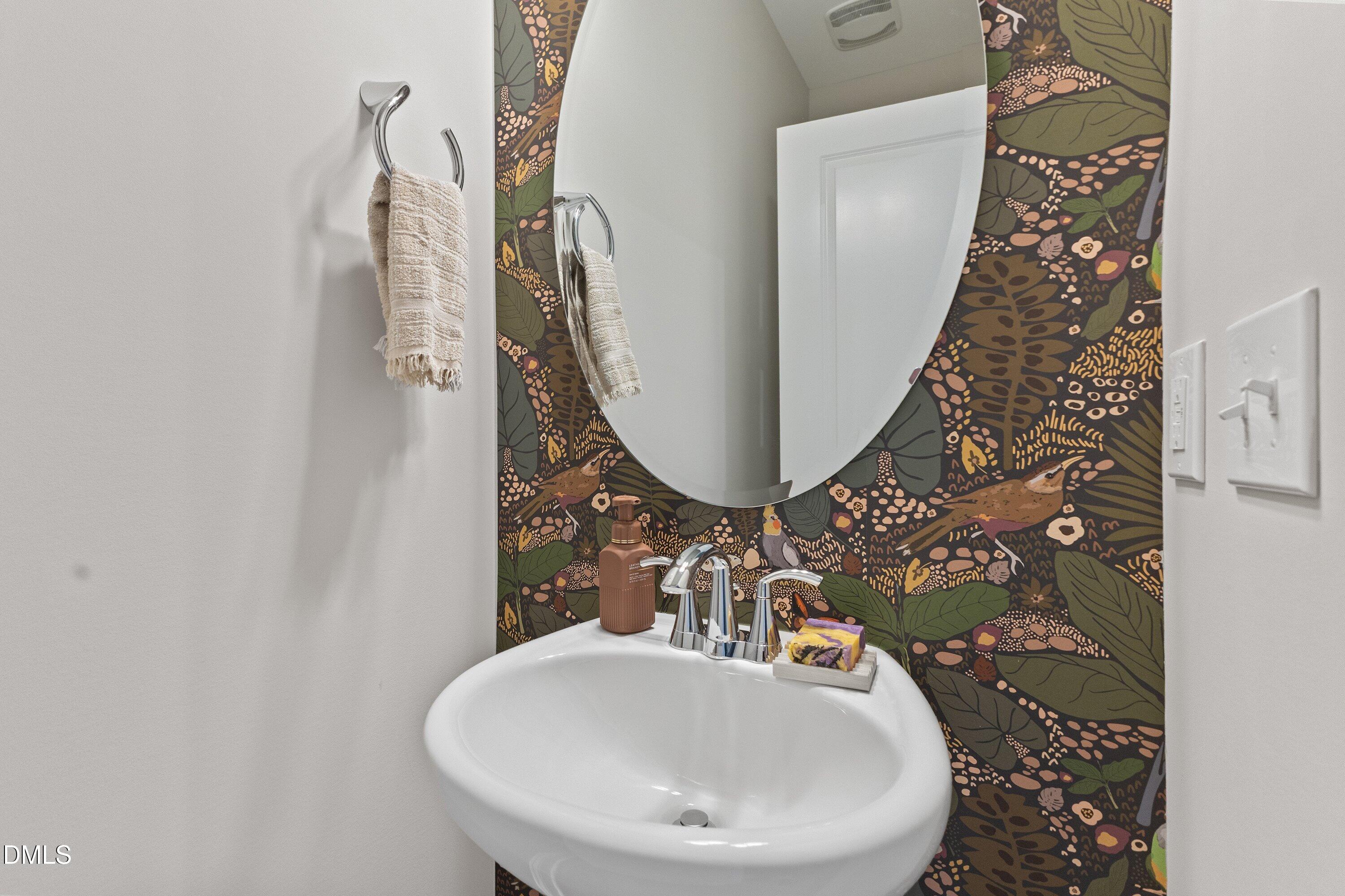 1307 Canary Pepper Drive Property Photo 19