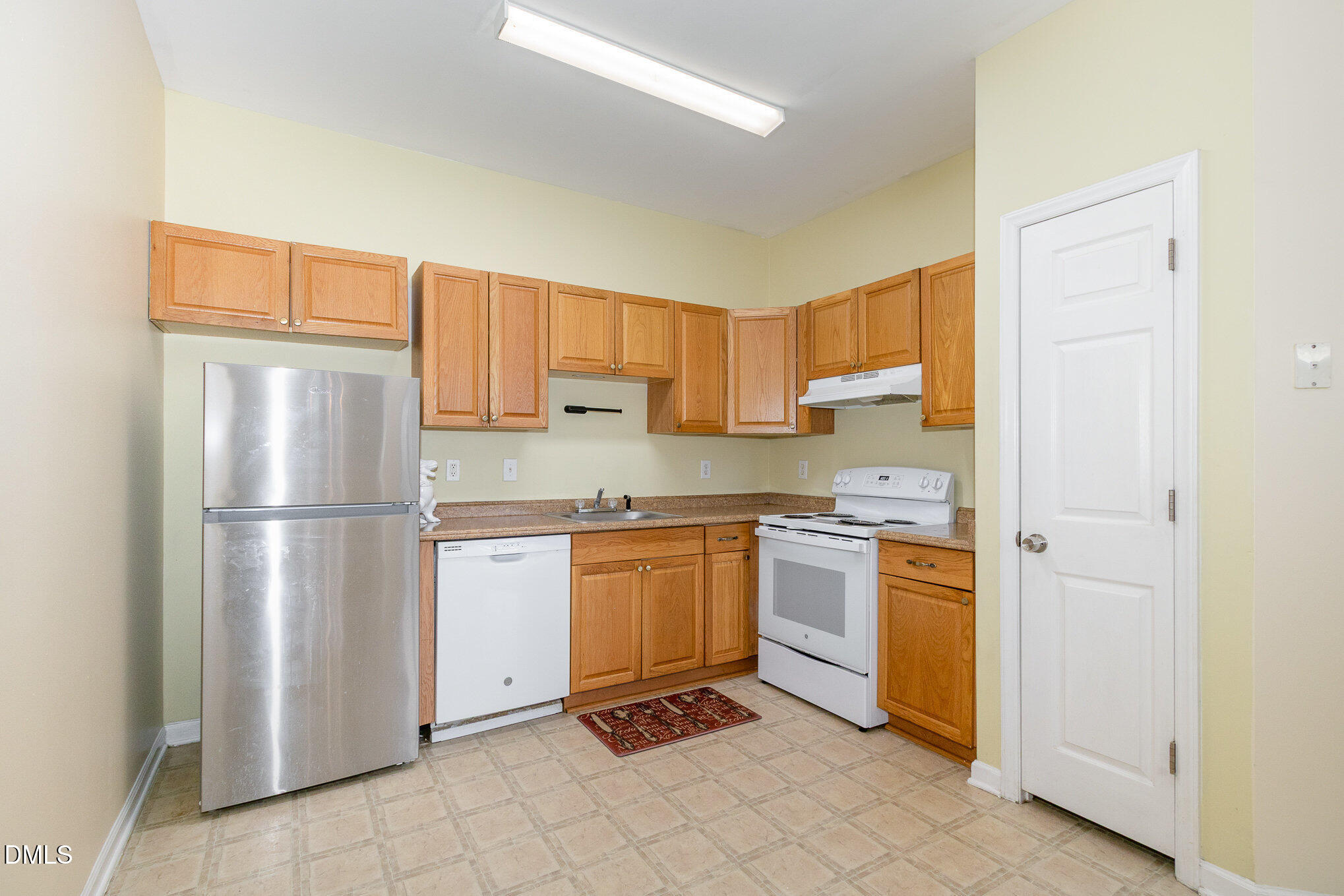 1311 Canyon Rock Court U105 Property Photo 5