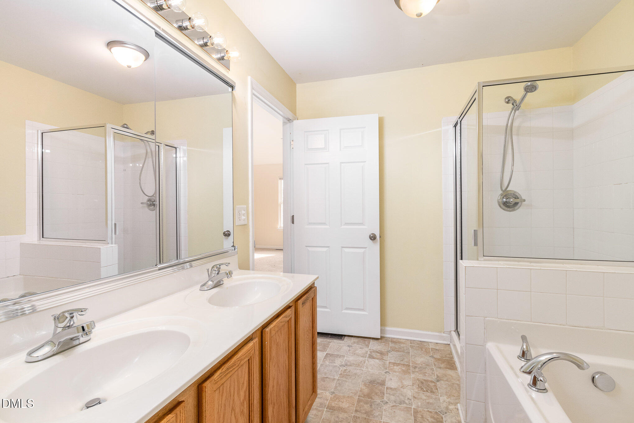 1311 Canyon Rock Court U105 Property Photo 10