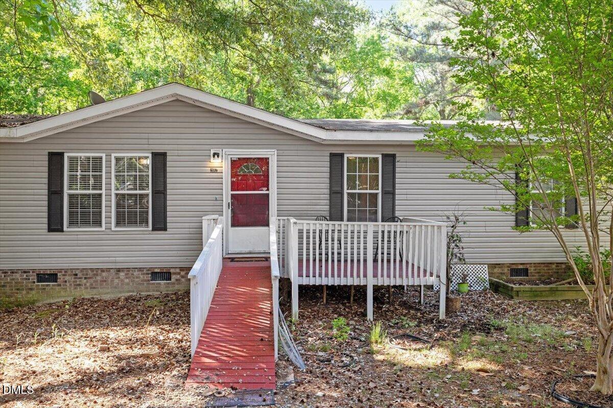 2012 Coachman Court Property Photo 2