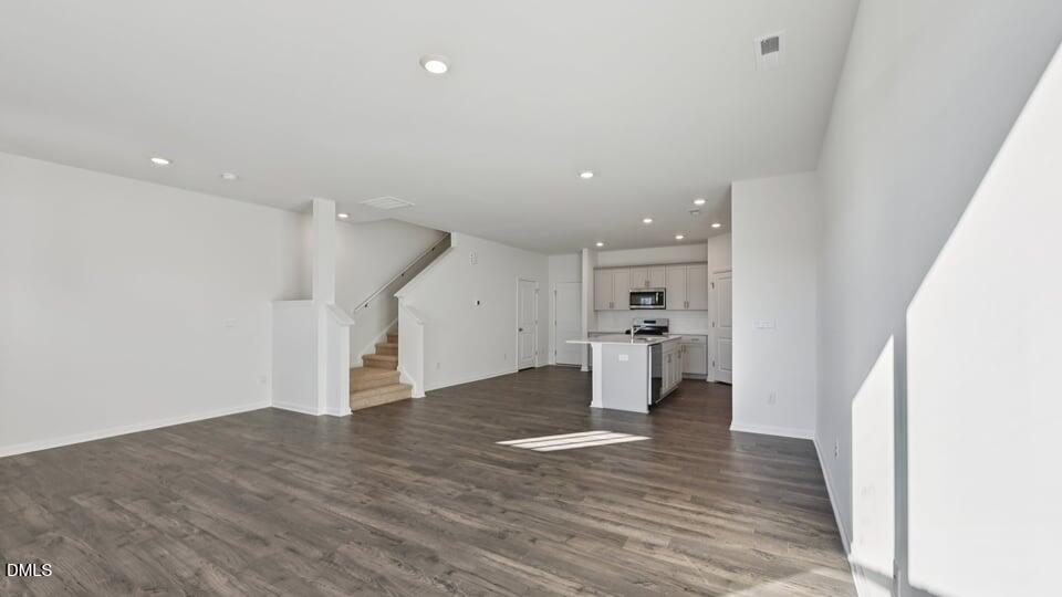 915 Sculptor Street Property Photo 11