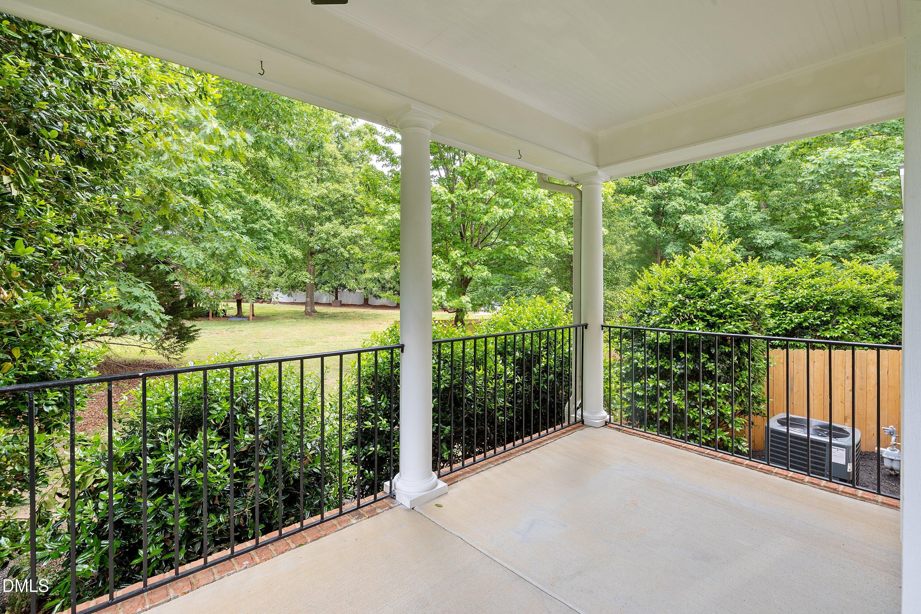 7604 Kensington Manor Lane Property Photo 9