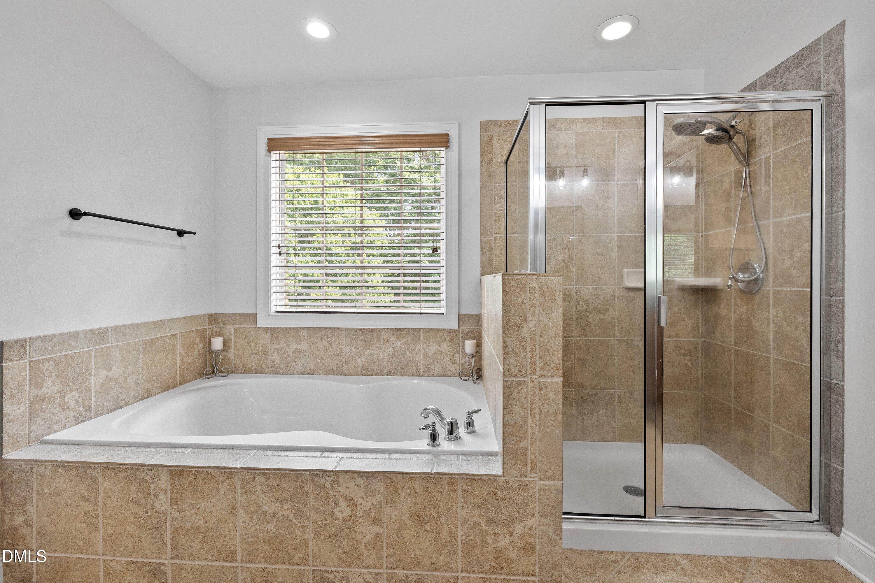 7604 Kensington Manor Lane Property Photo 46