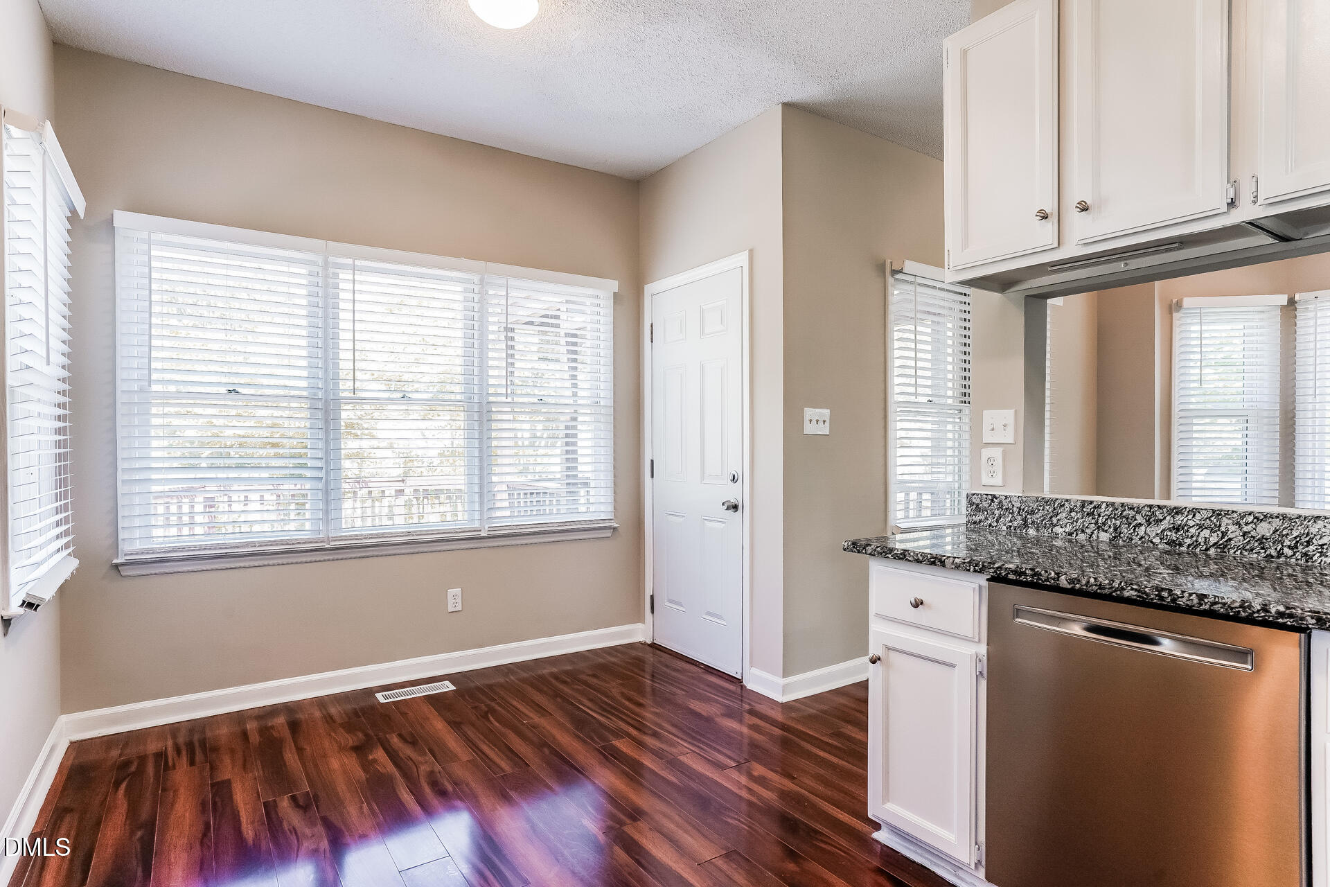 4209 Dinwiddie Court Property Photo 8