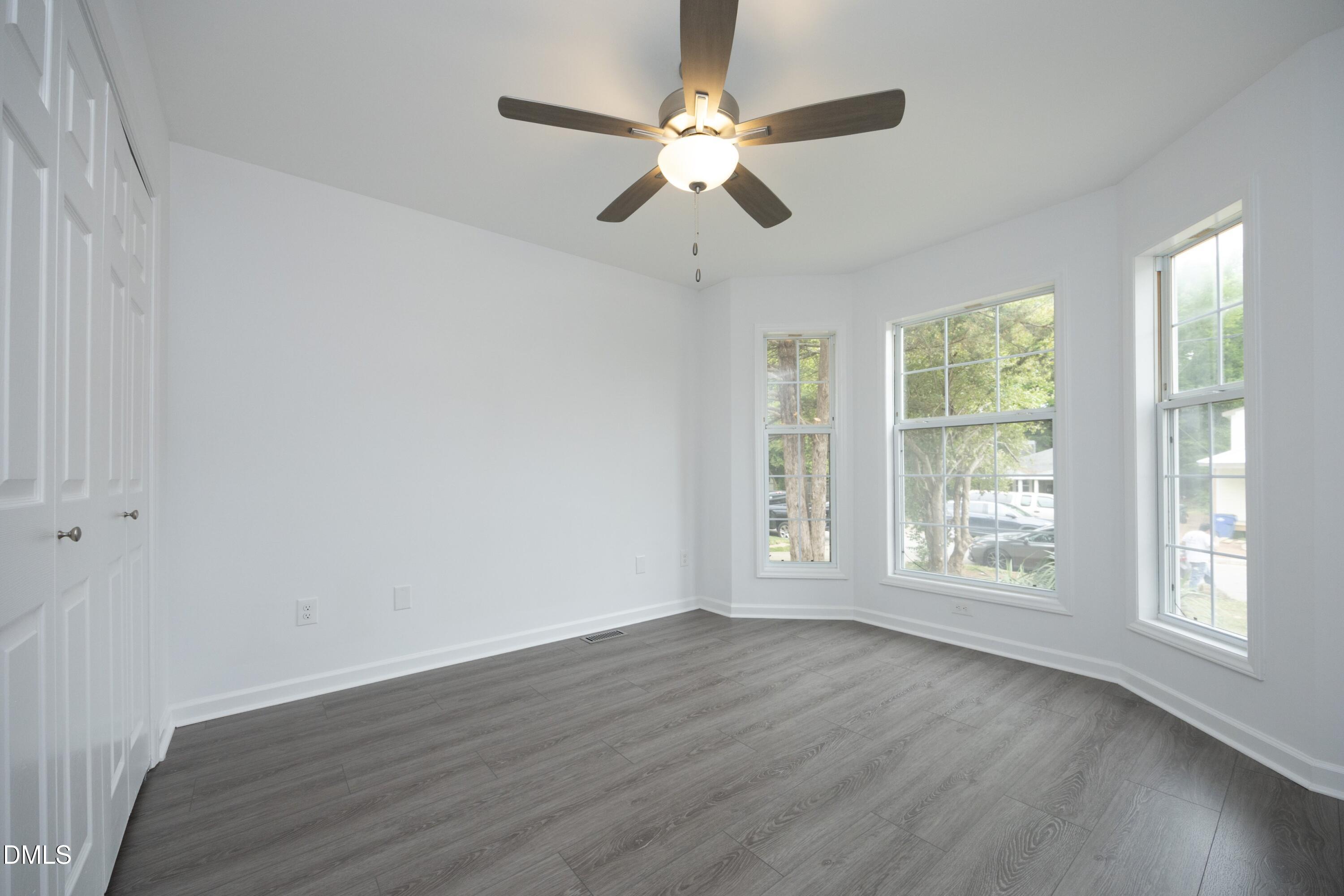1512 E Lane Street Property Photo 19