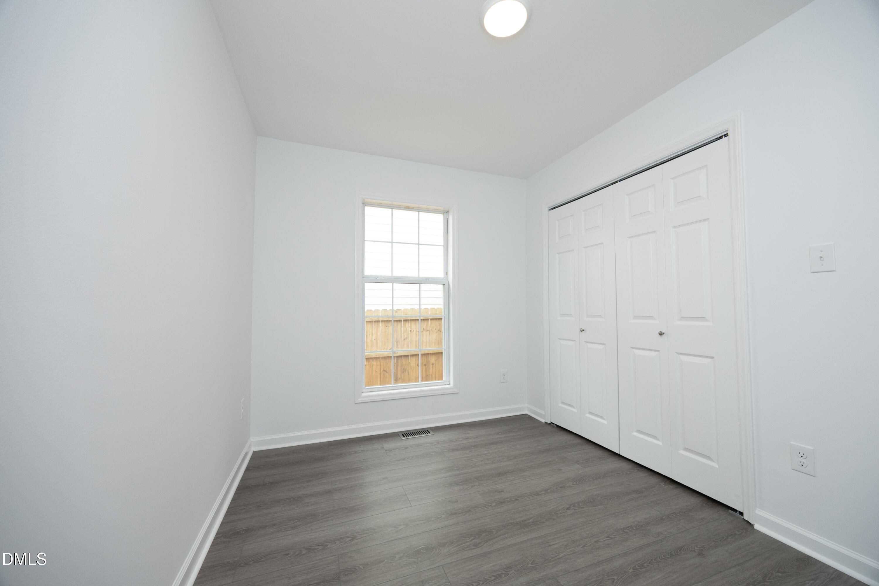 1512 E Lane Street Property Photo 24