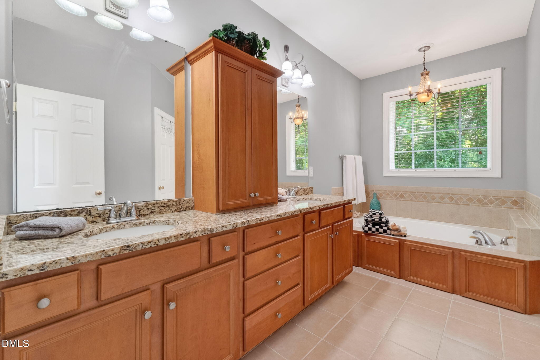 4612 N Fork Drive Property Photo 21