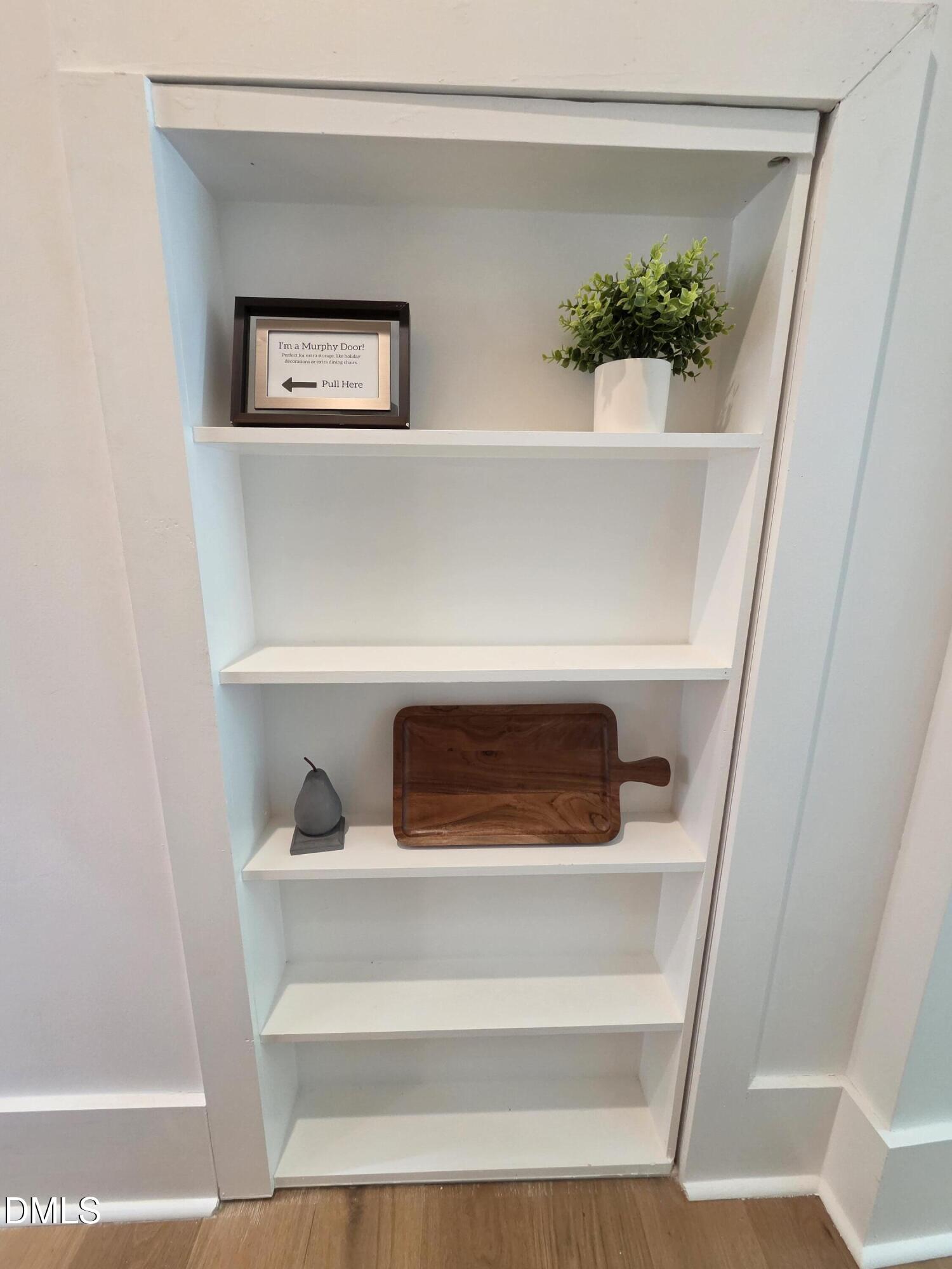 712 Van Buren Road Property Photo 8