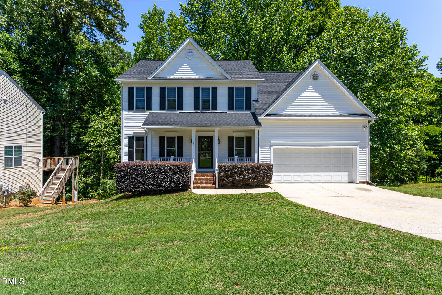 1324 Arbor Greene Drive Property Photo 6