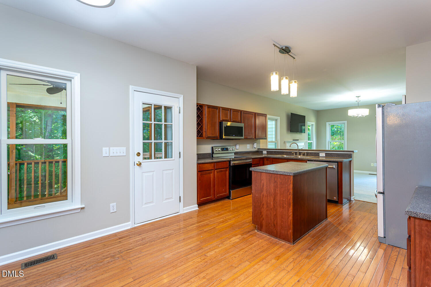 1324 Arbor Greene Drive Property Photo 18