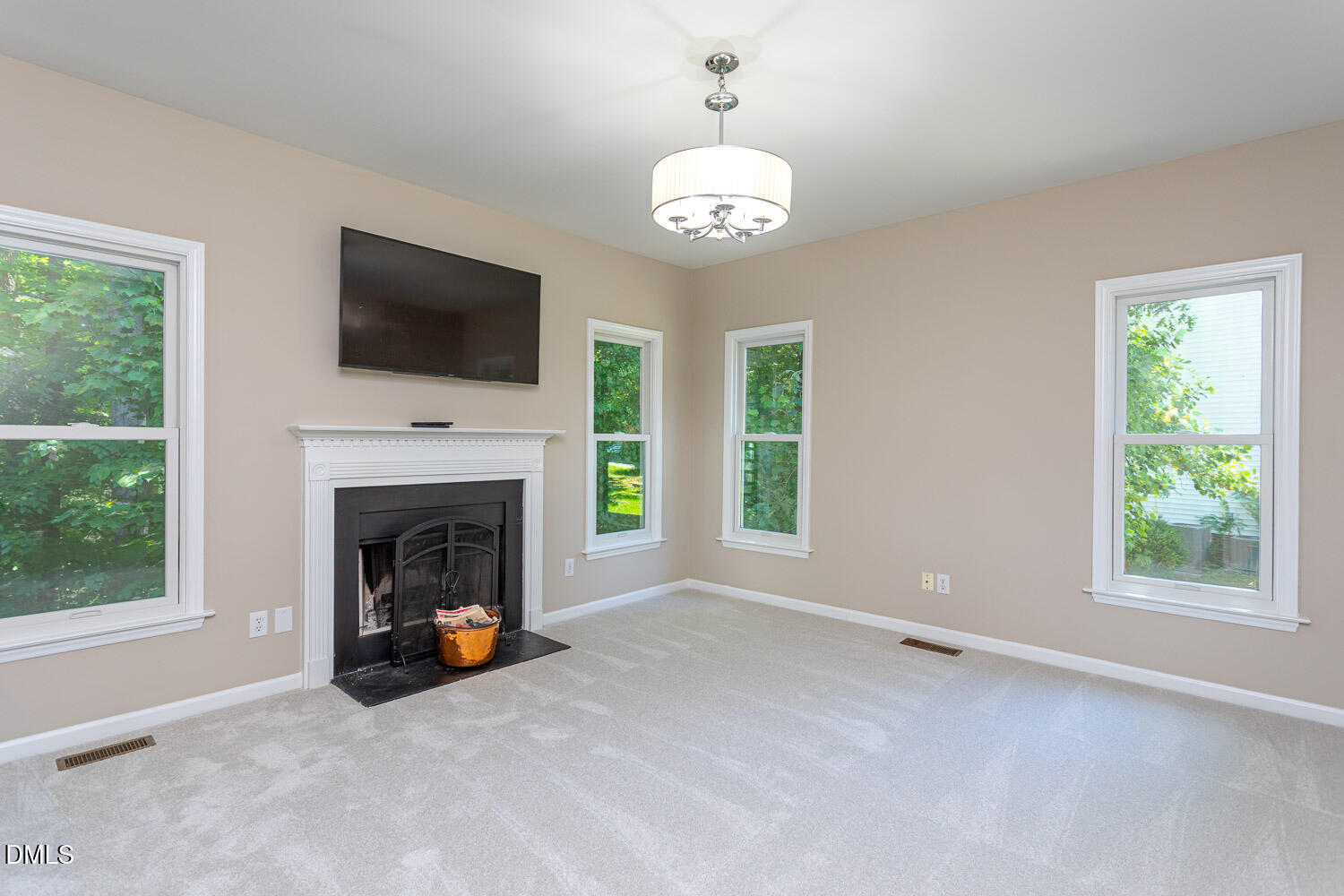 1324 Arbor Greene Drive Property Photo 24