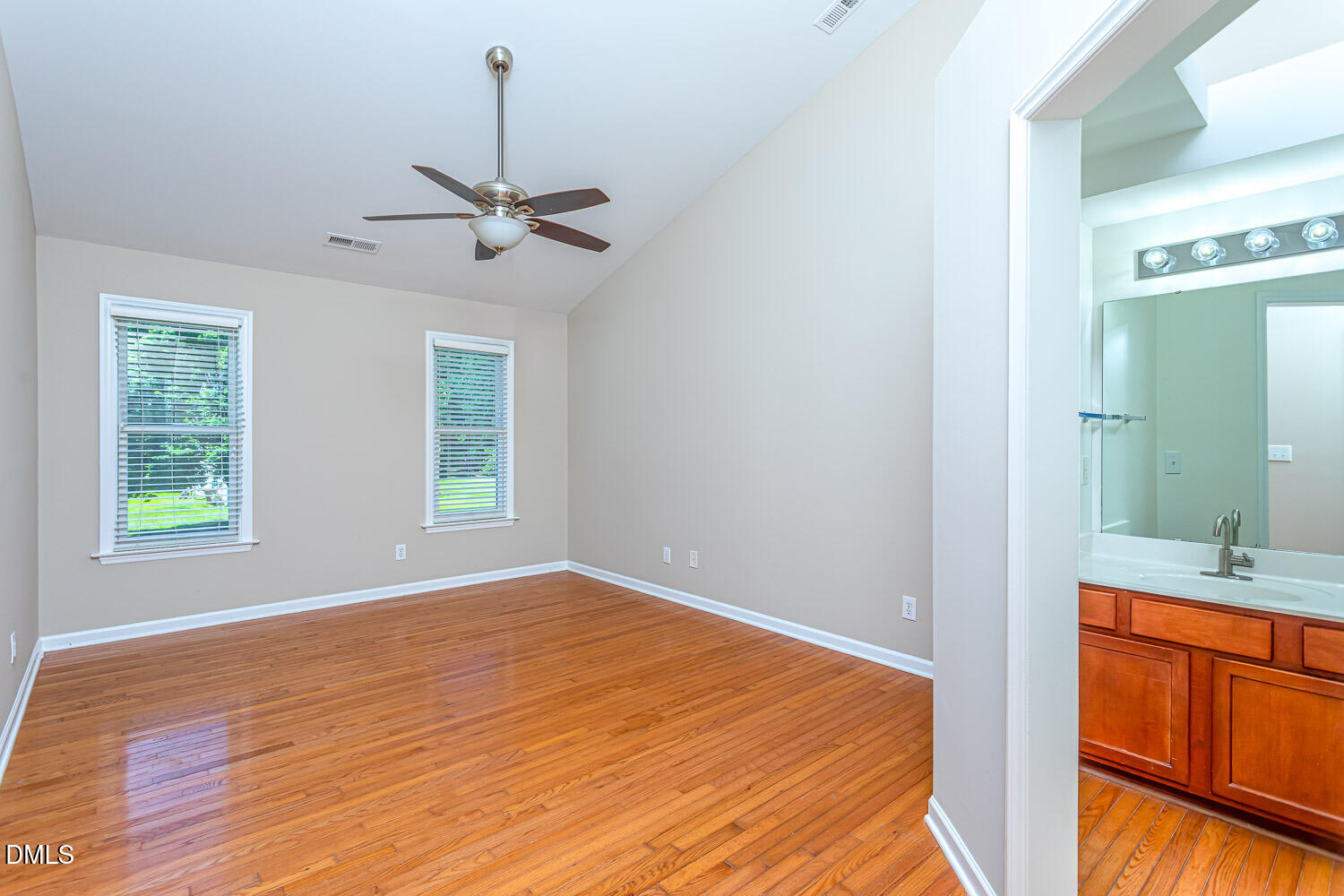 1324 Arbor Greene Drive Property Photo 32