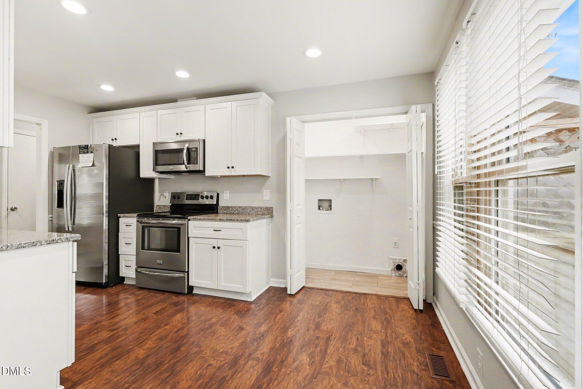 4125 Lodge Allen Court Property Photo 8