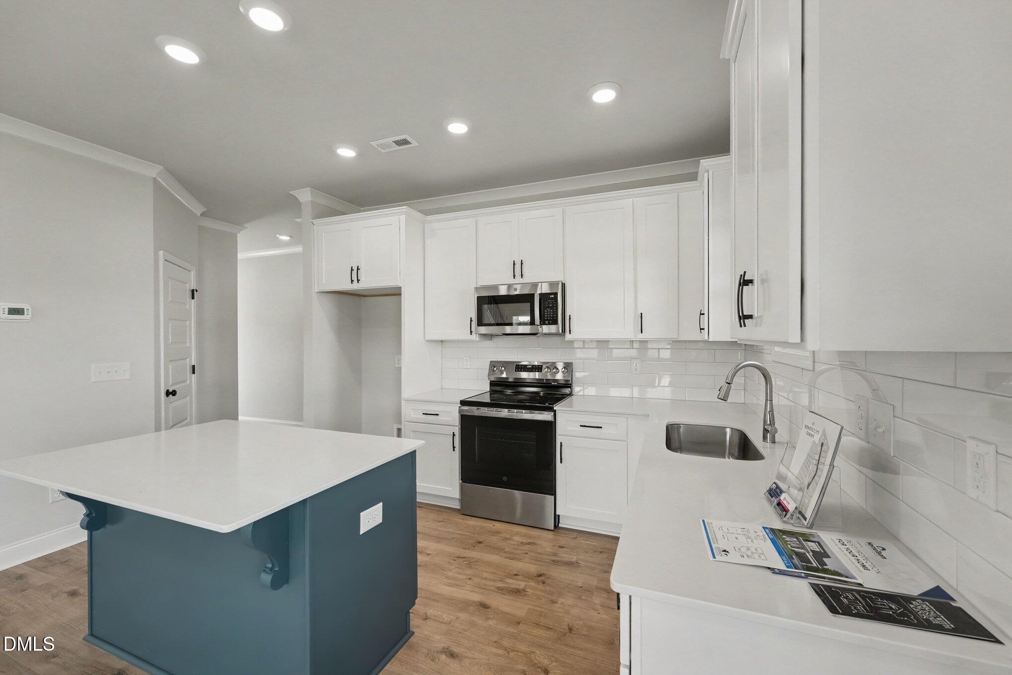 99 Evelene Way Property Photo 11