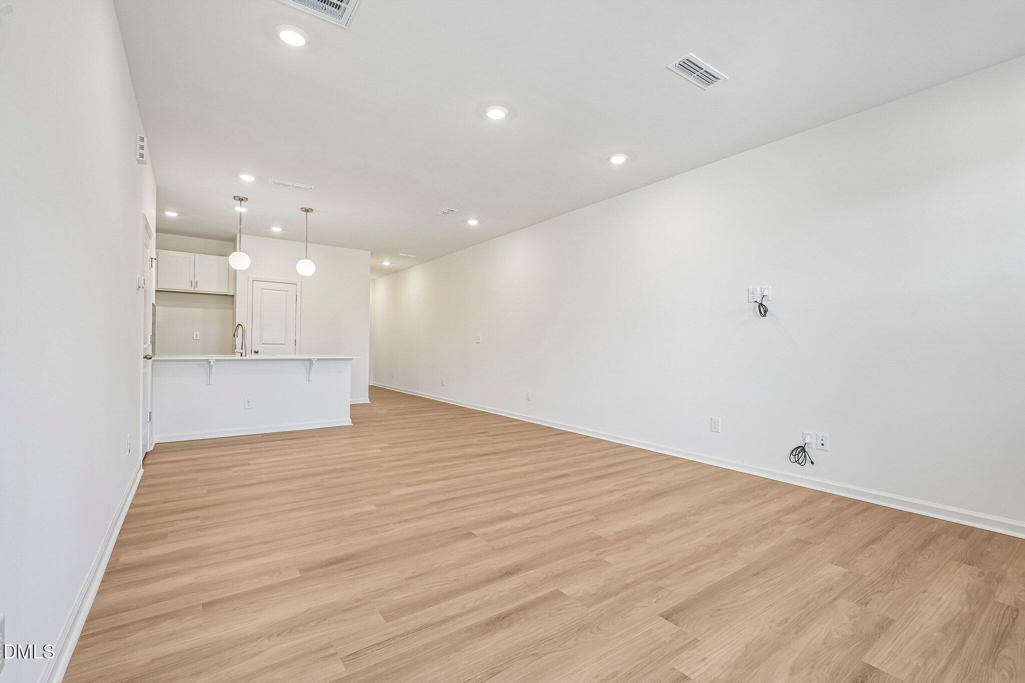 2044 Oakdale Drive Property Photo 12