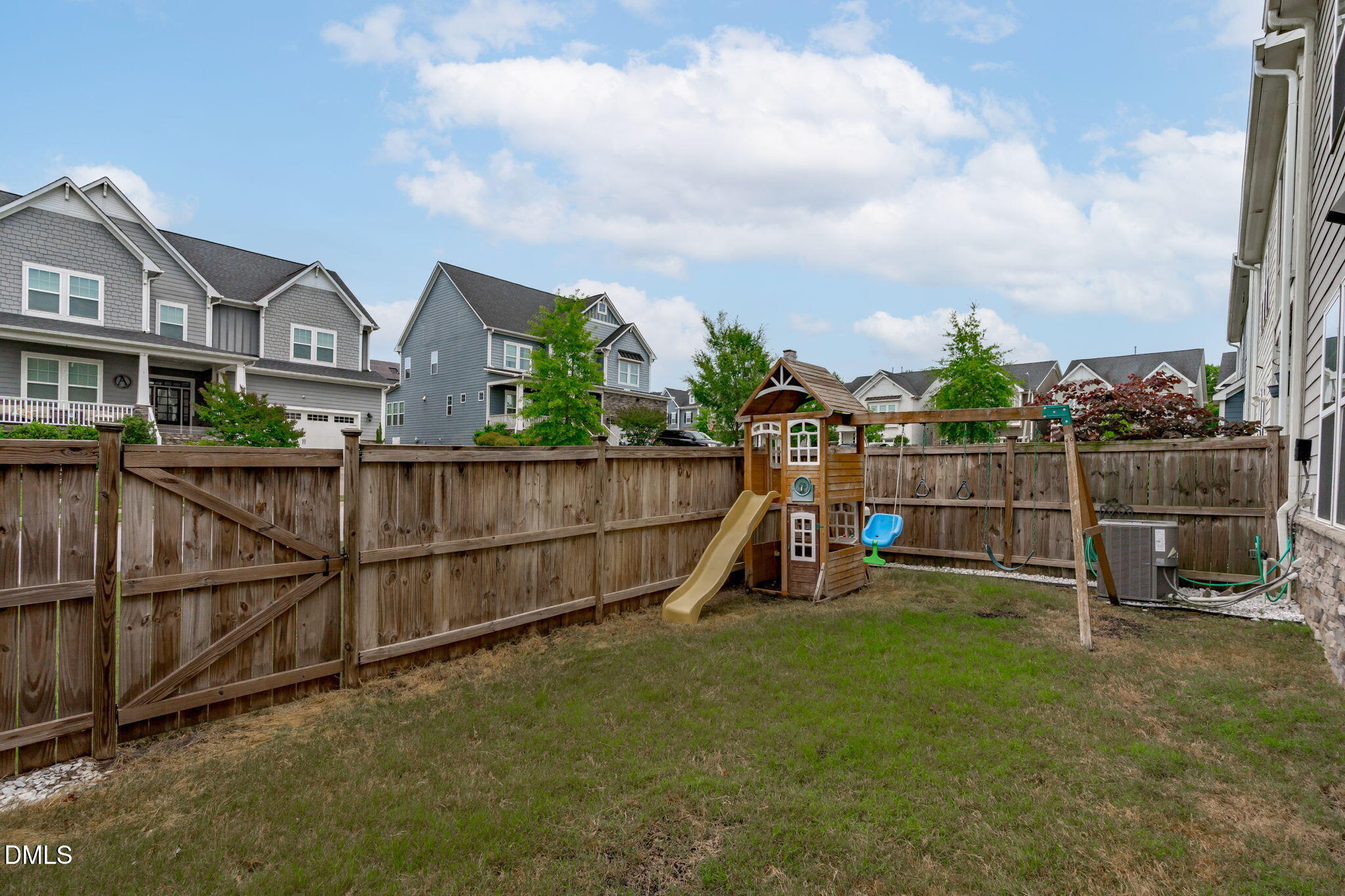 108 Tree Hill Lane Property Photo 32
