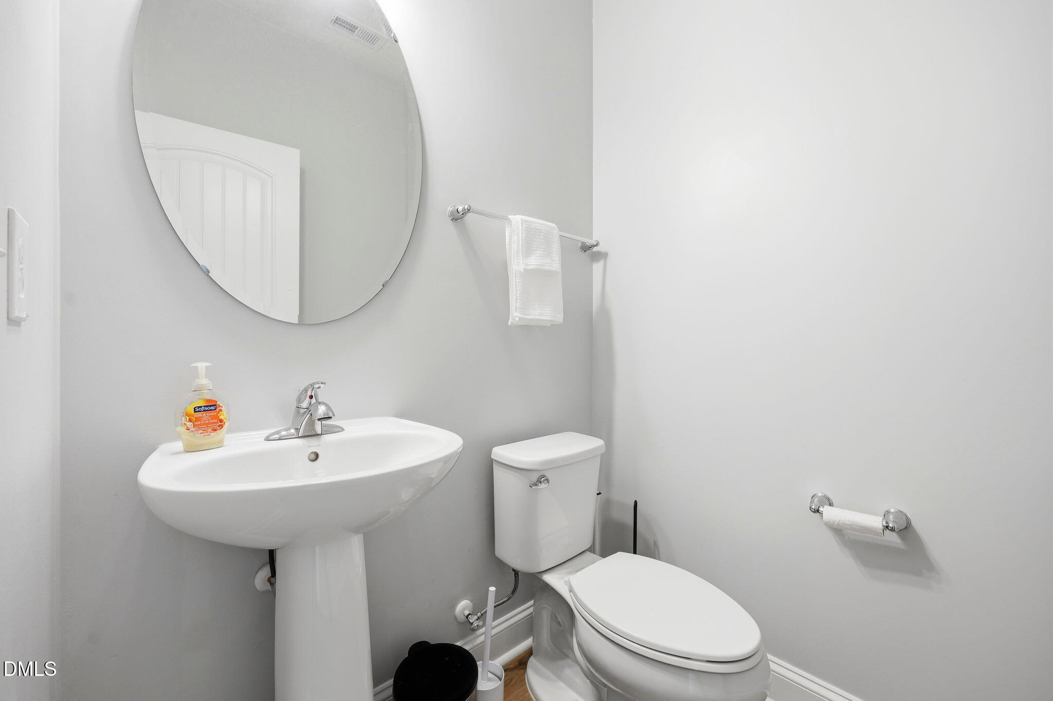 539 River Dell Townes Avenue Property Photo 16