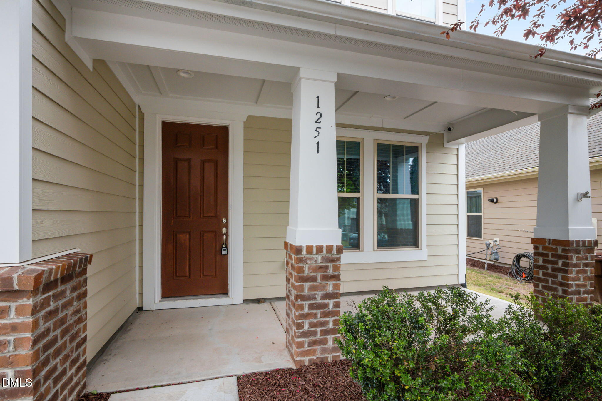 1251 Magic Hollow Road Property Photo 3