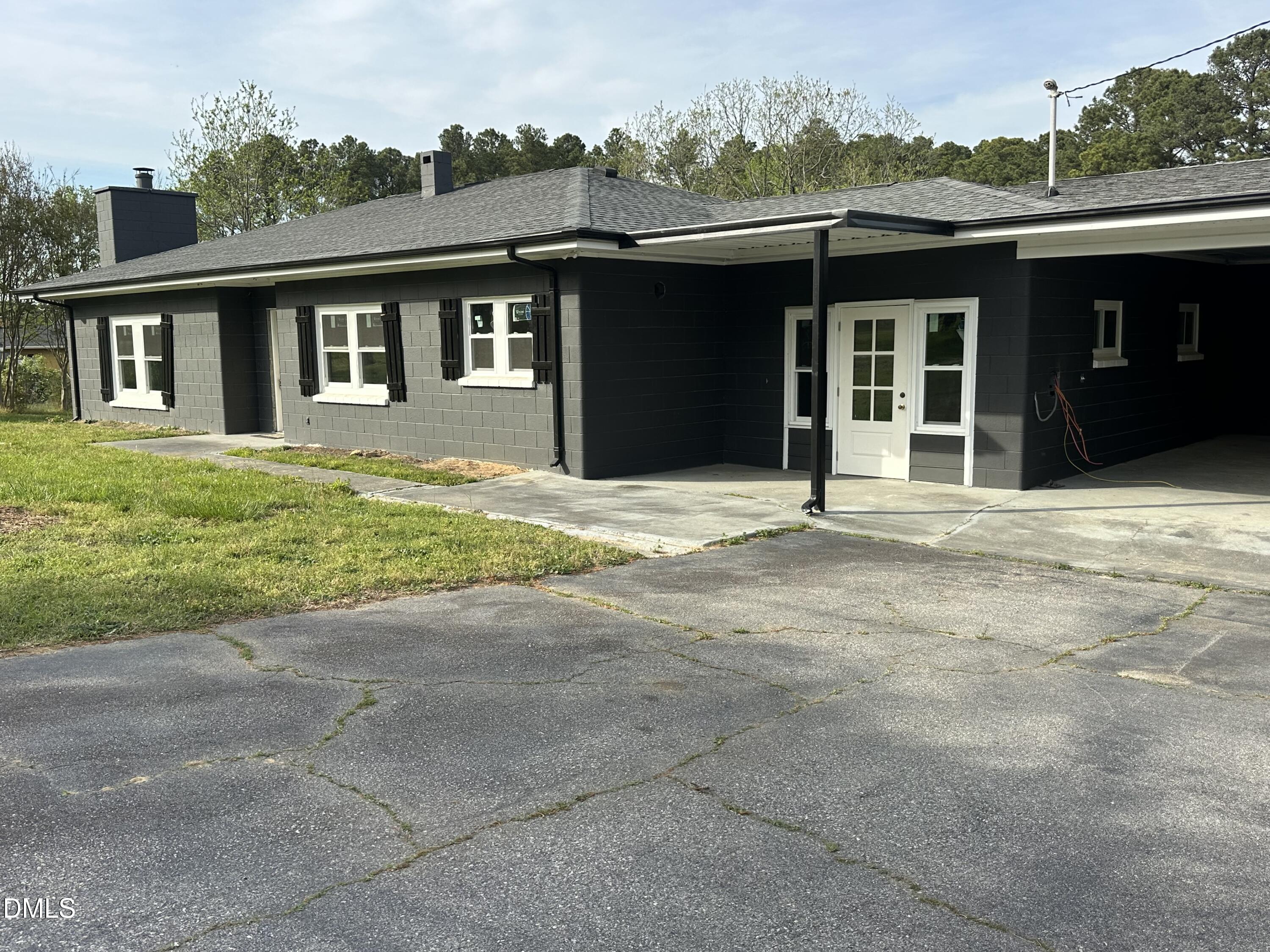 7121 Rock Service Station Road Property Photo 2