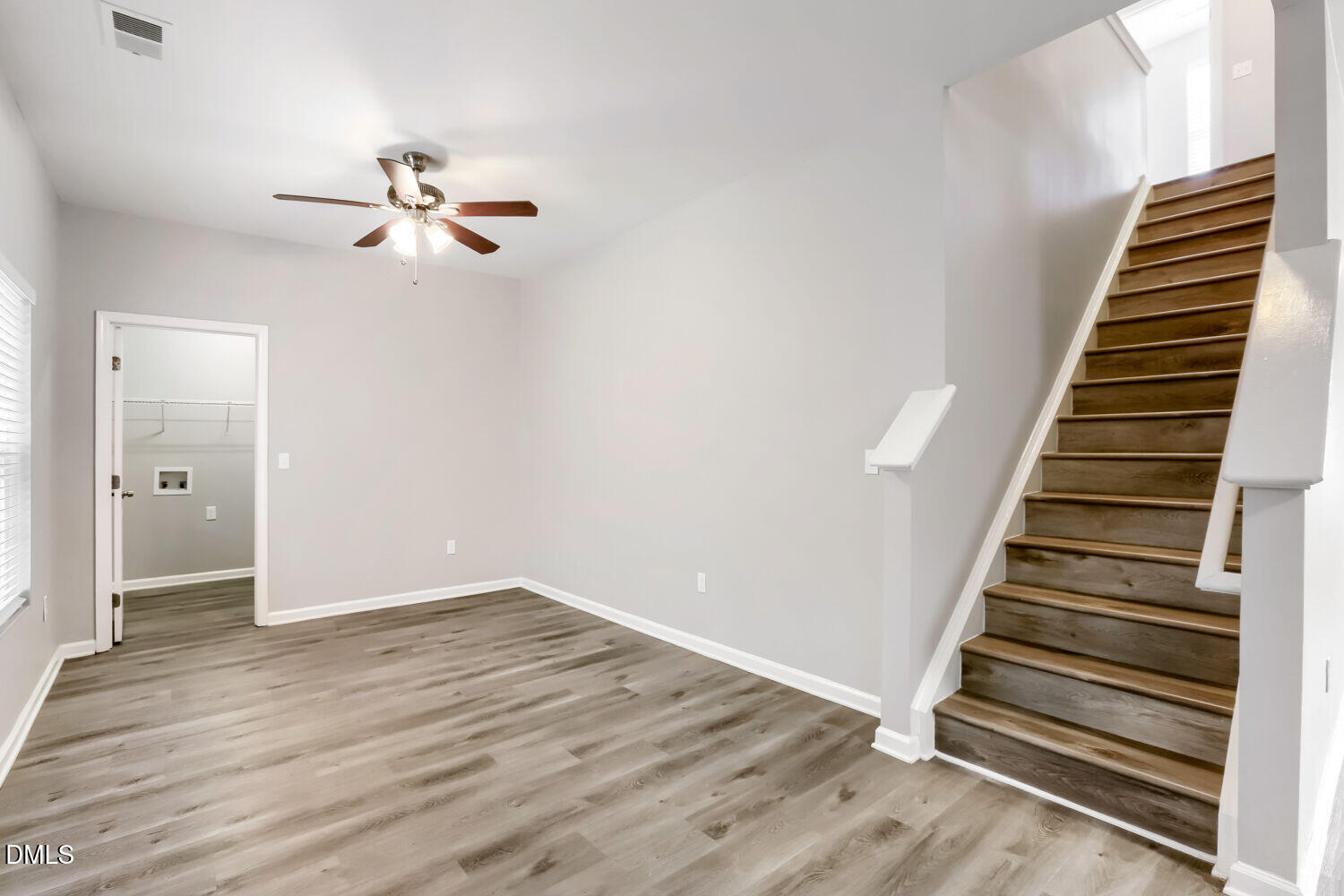 806 Laurens Way Property Photo 16