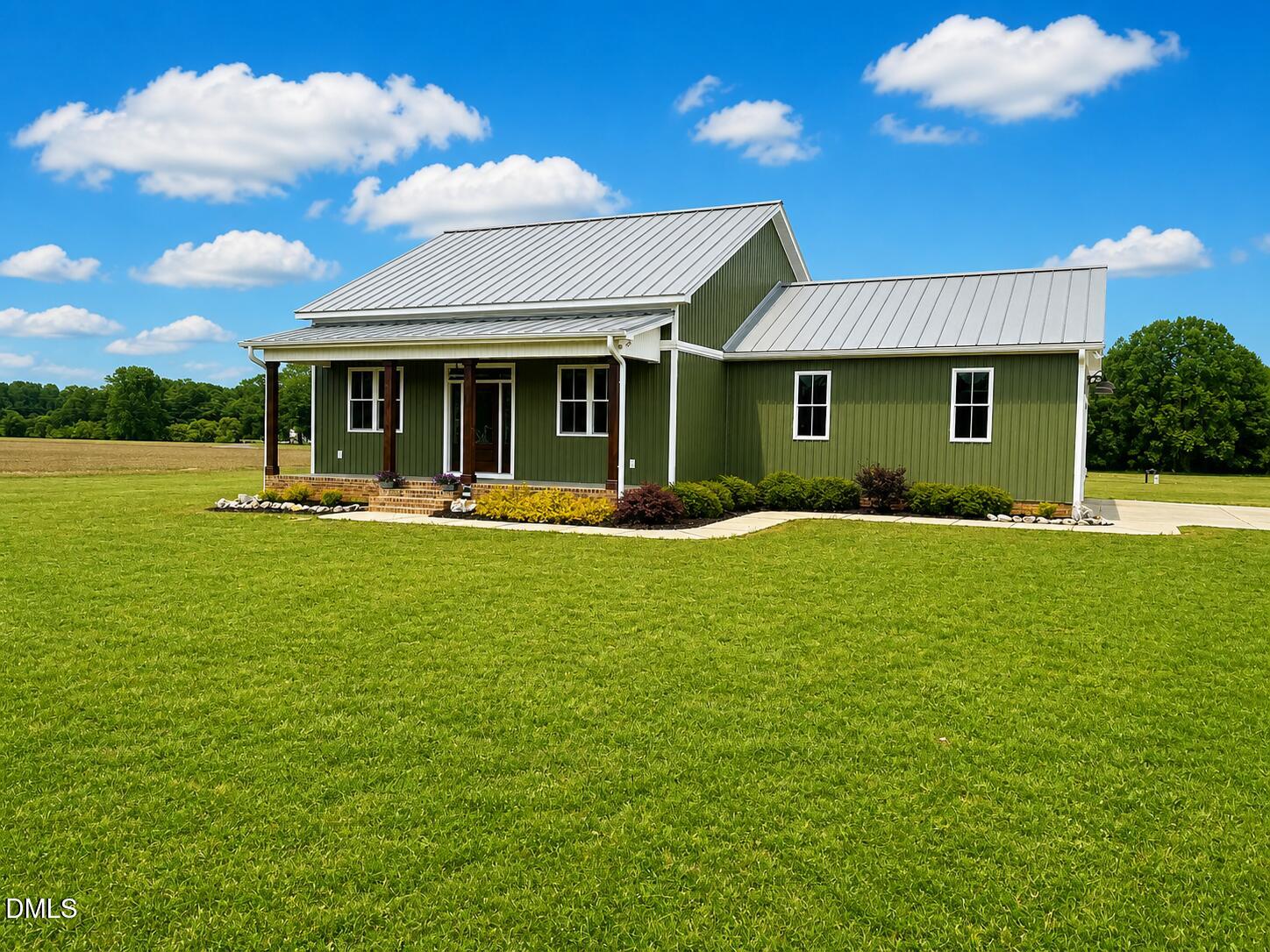 620 Rhodes Road Property Photo 1